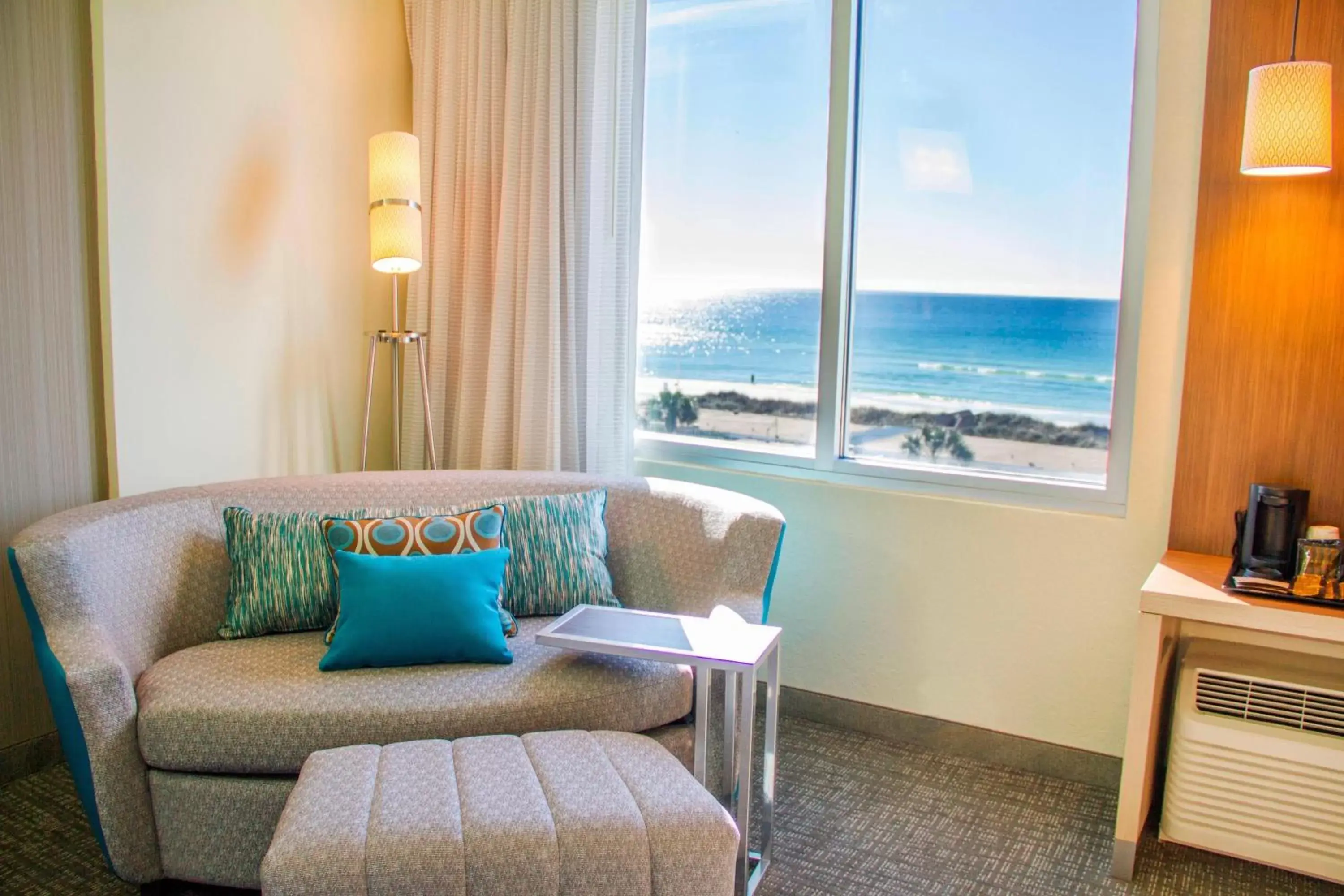 Photo of the whole room, Seating Area in Courtyard by Marriott Fort Walton Beach-West Destin