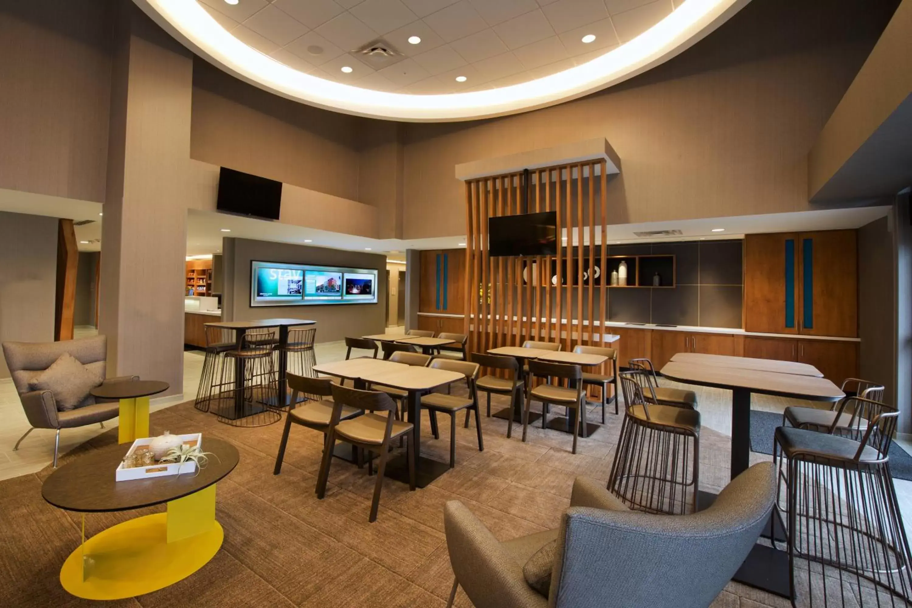 Lobby or reception in SpringHill Suites by Marriott Seattle Issaquah