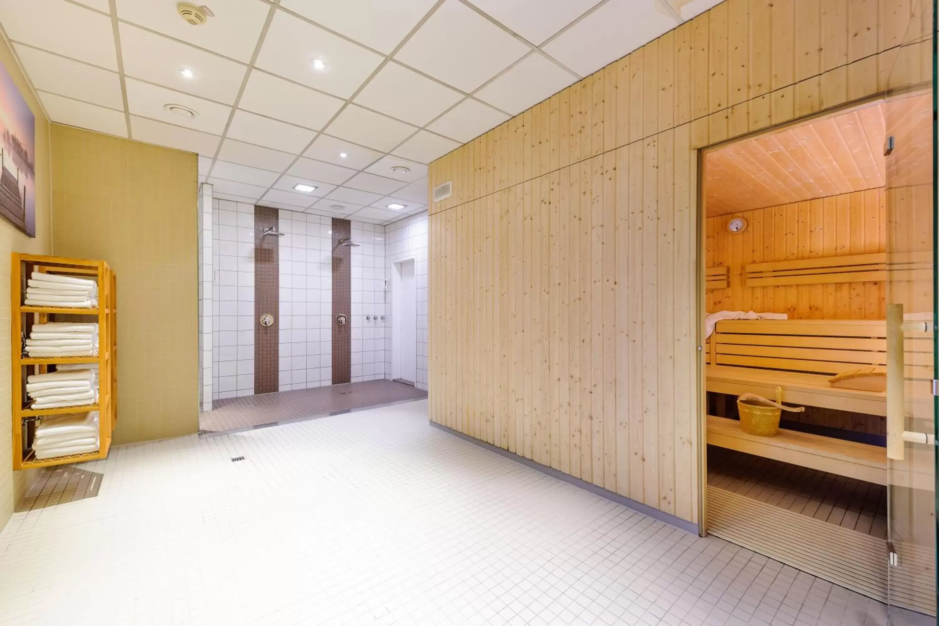 Shower in Mercure Stuttgart Sindelfingen an der Messe