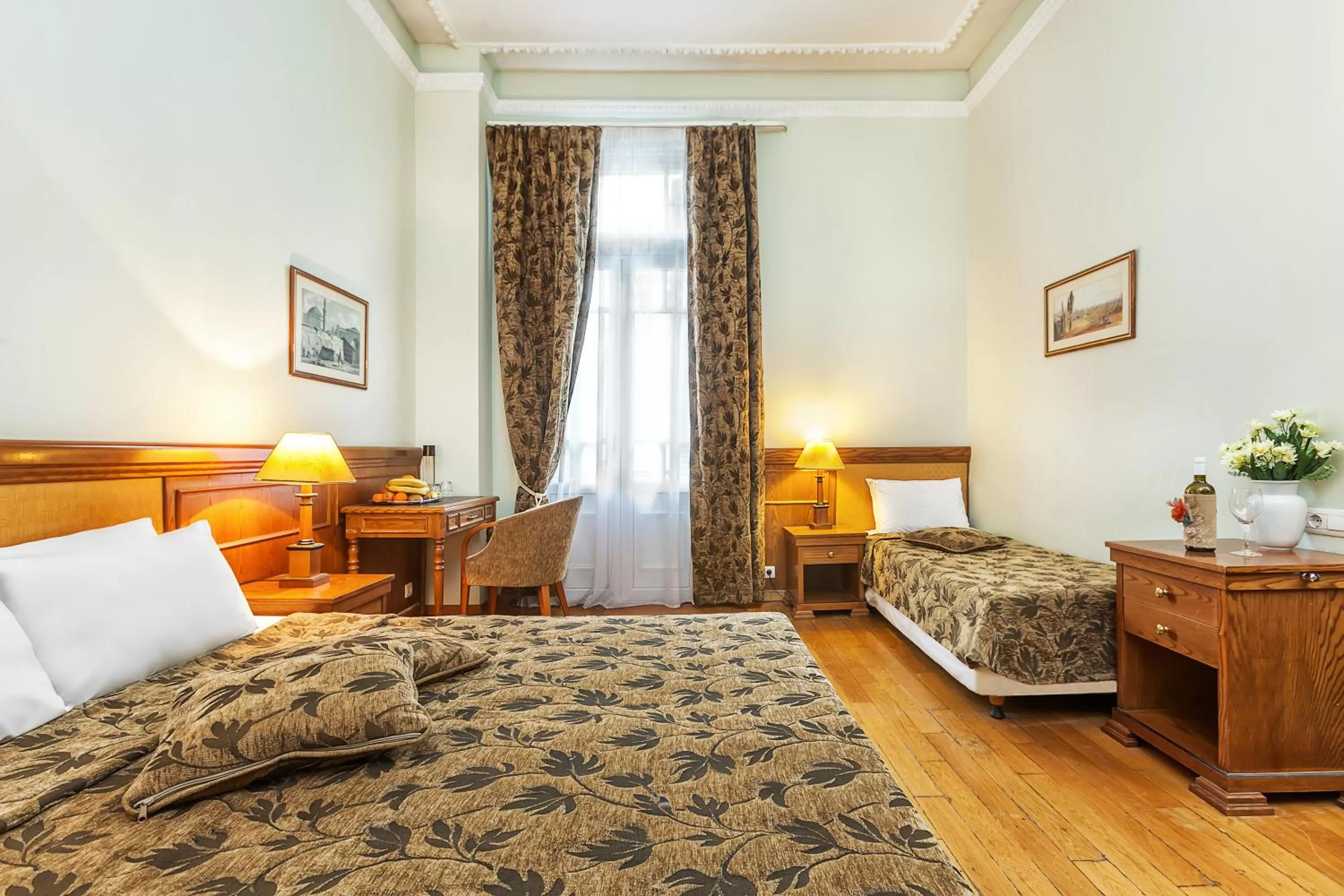 Bedroom, Bed in Minerva Premier Hotel