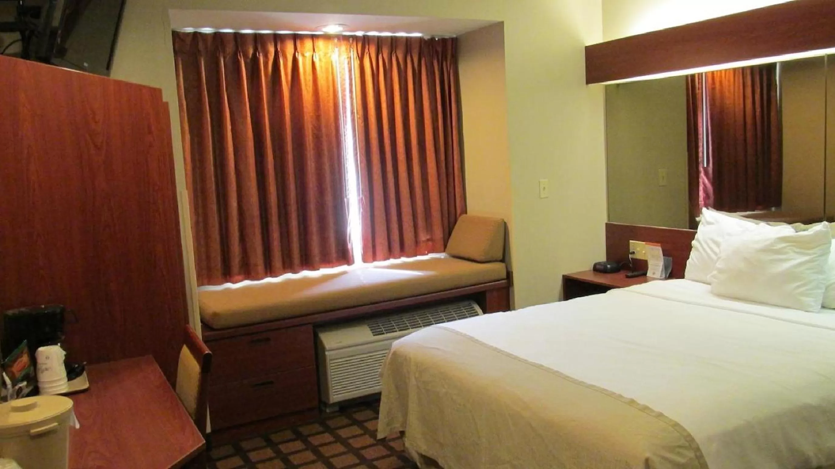 Queen Room - Non-Smoking in Microtel Inn & Suites by Wyndham Rapid City