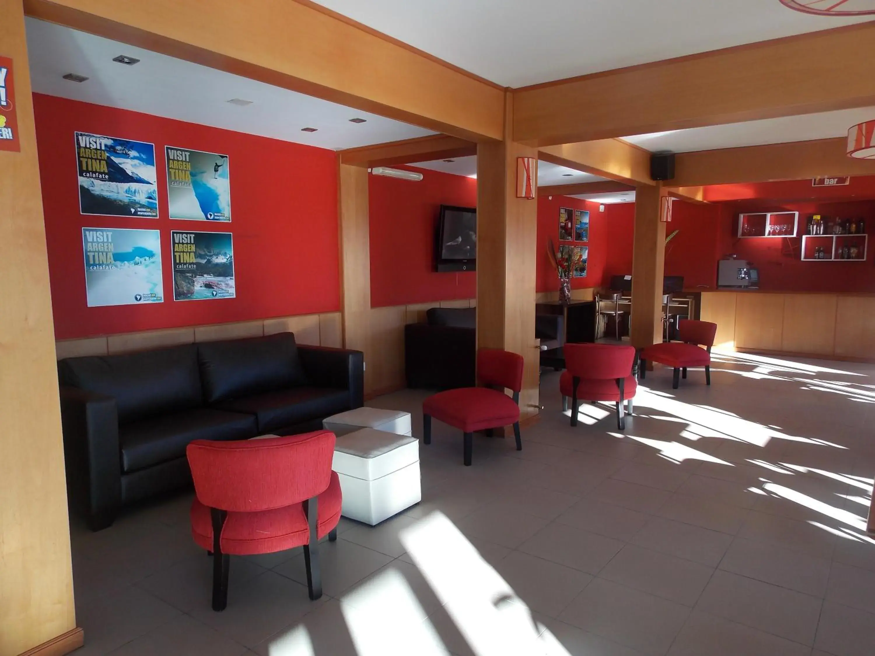 Lounge or bar, Lobby/Reception in Marcopolo Suites Calafate