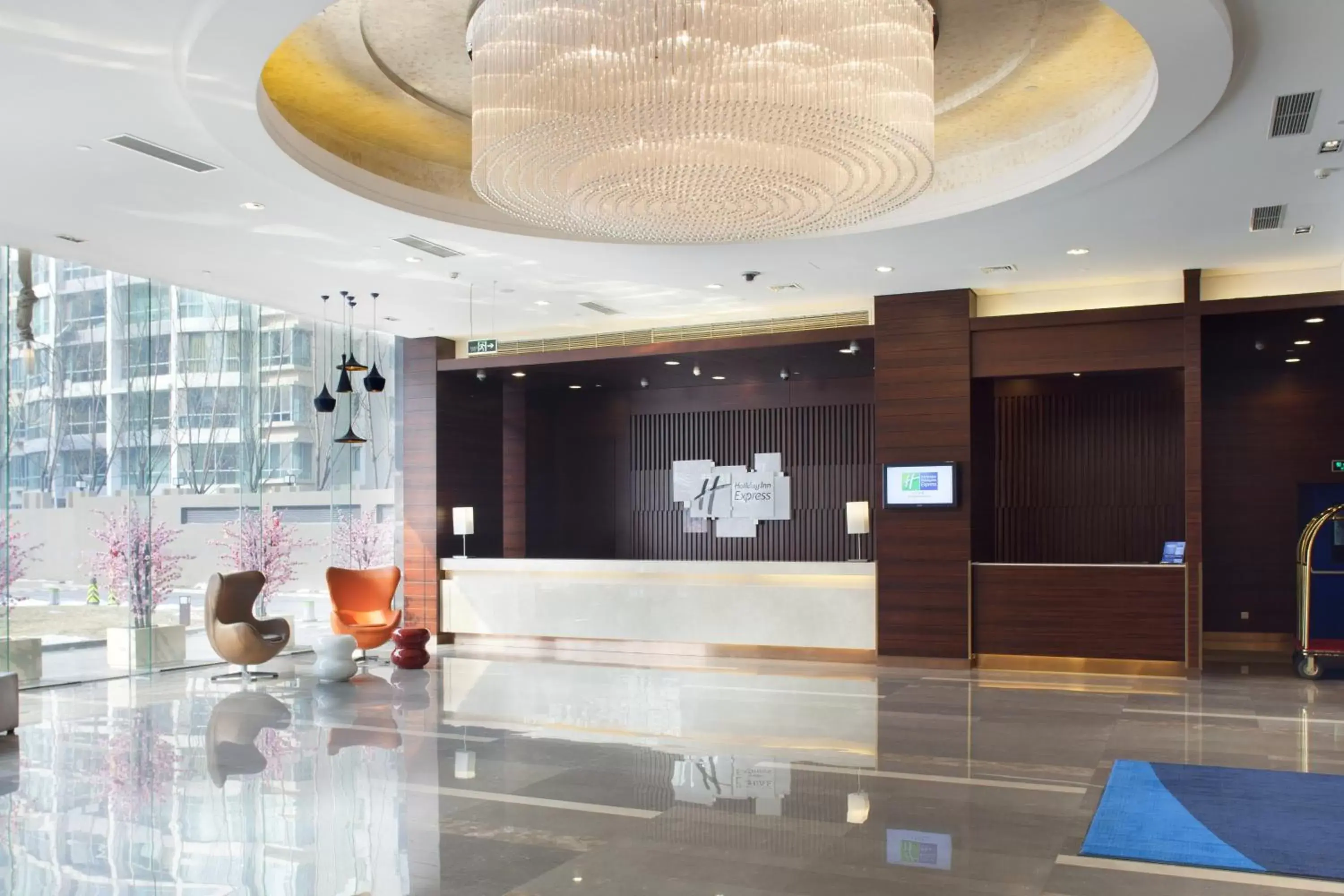 Property building, Lobby/Reception in Holiday Inn Express Beijing Dongzhimen, an IHG Hotel