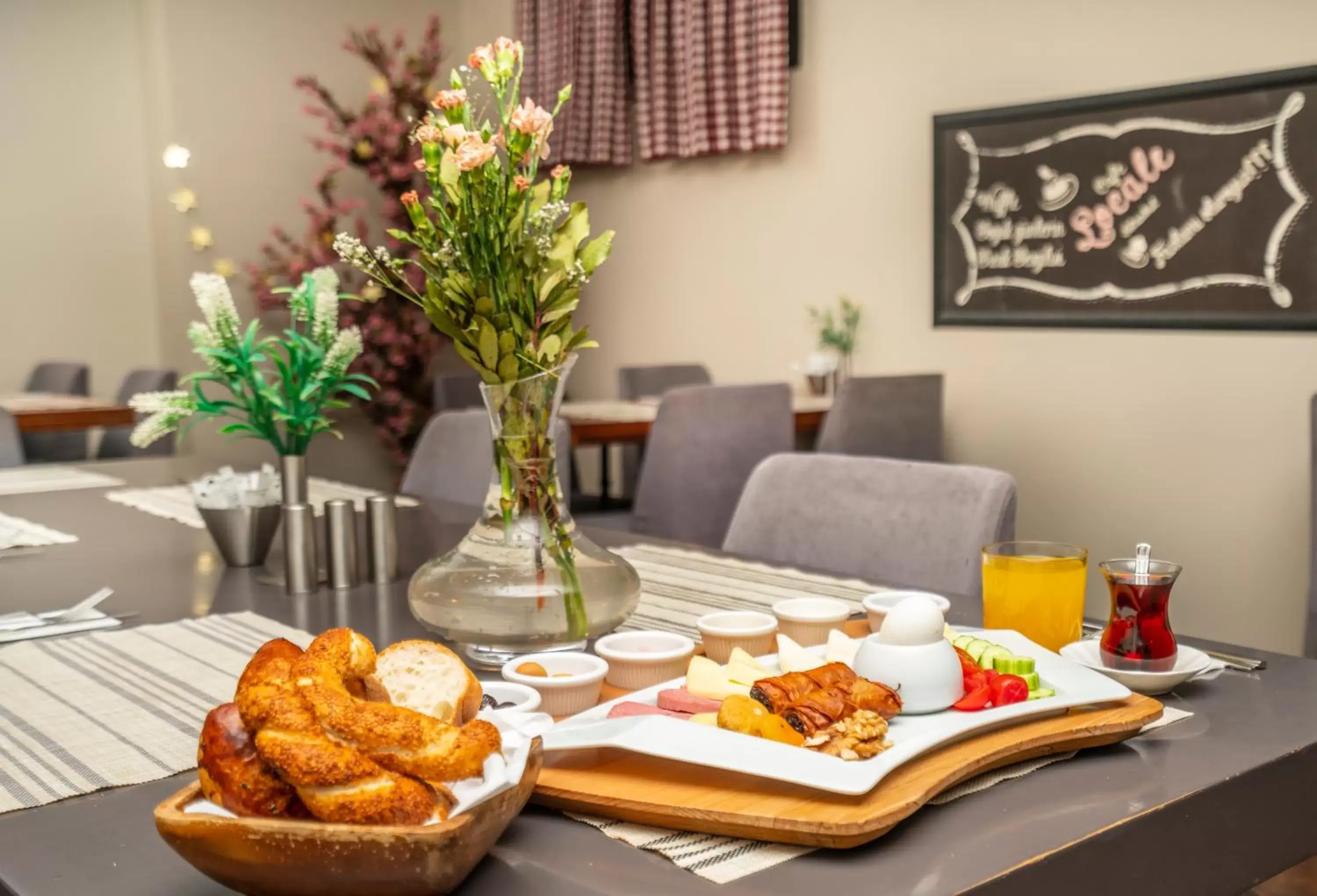 Food and drinks, Breakfast in The Gate 30 Suites Ataşehir