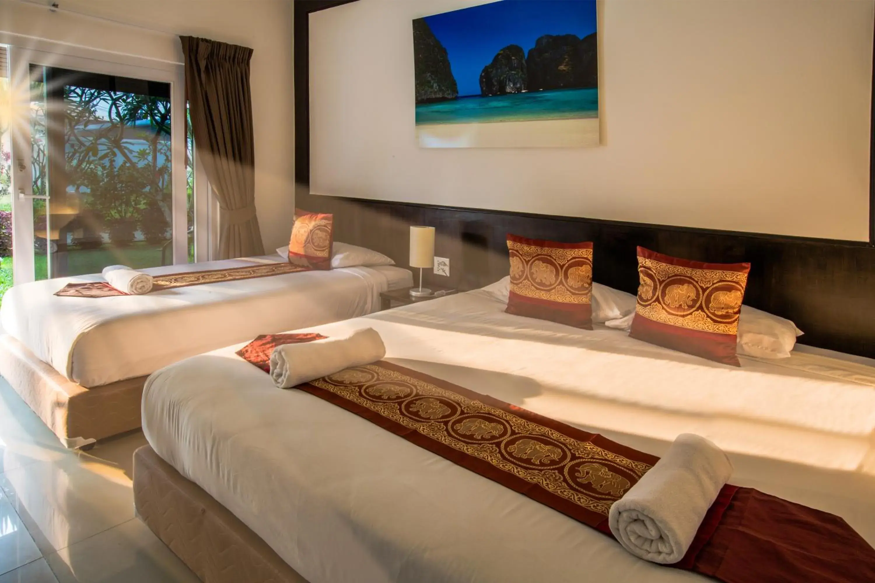 Bedroom, Bed in Phuket Airport Hotel - SHA Extra Plus Bedroom, Bed in Phuket Airport Hotel - SHA Extra Plus