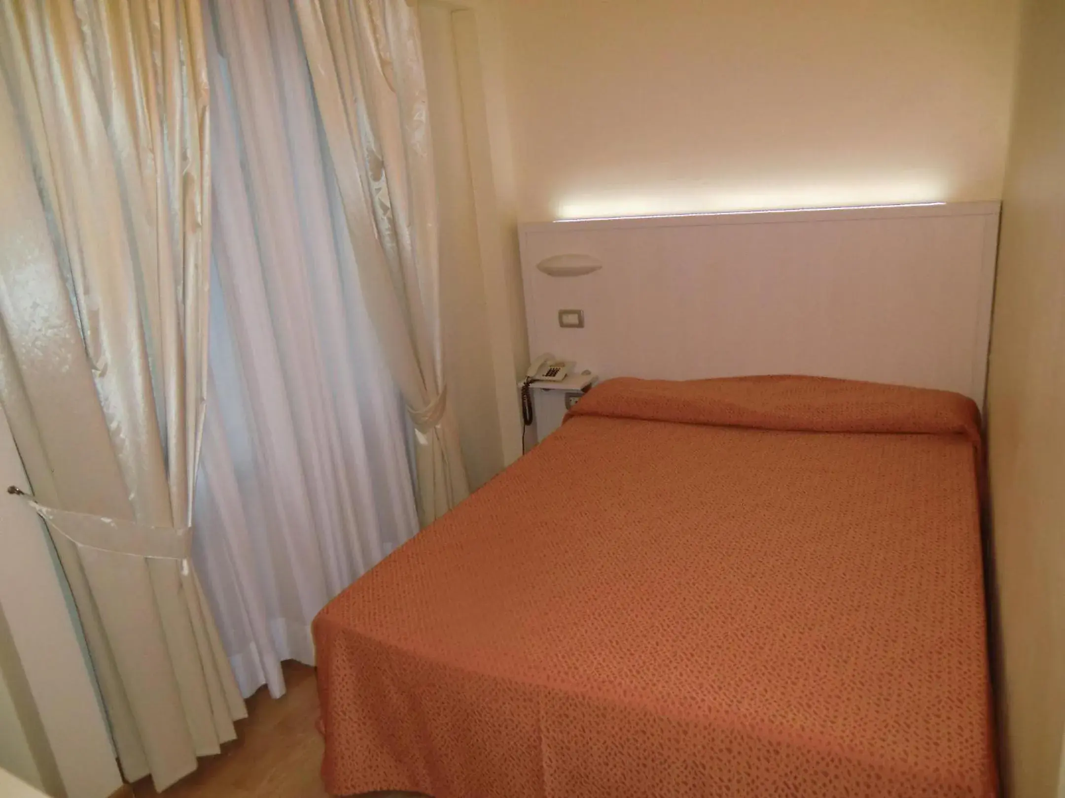 Bed in Hotel Cristoforo Colombo