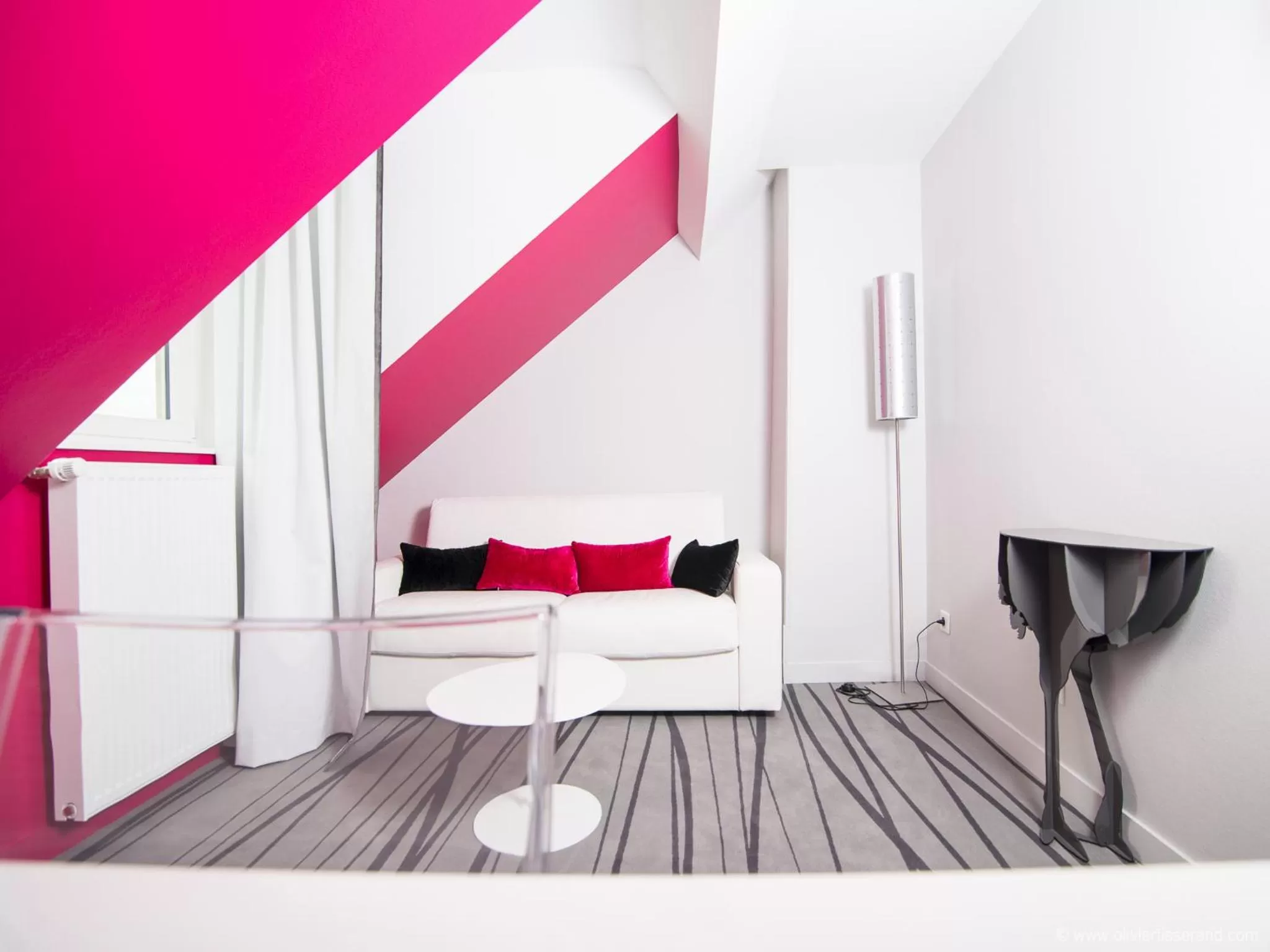 Bed in Hotel Restaurant Les Capucins