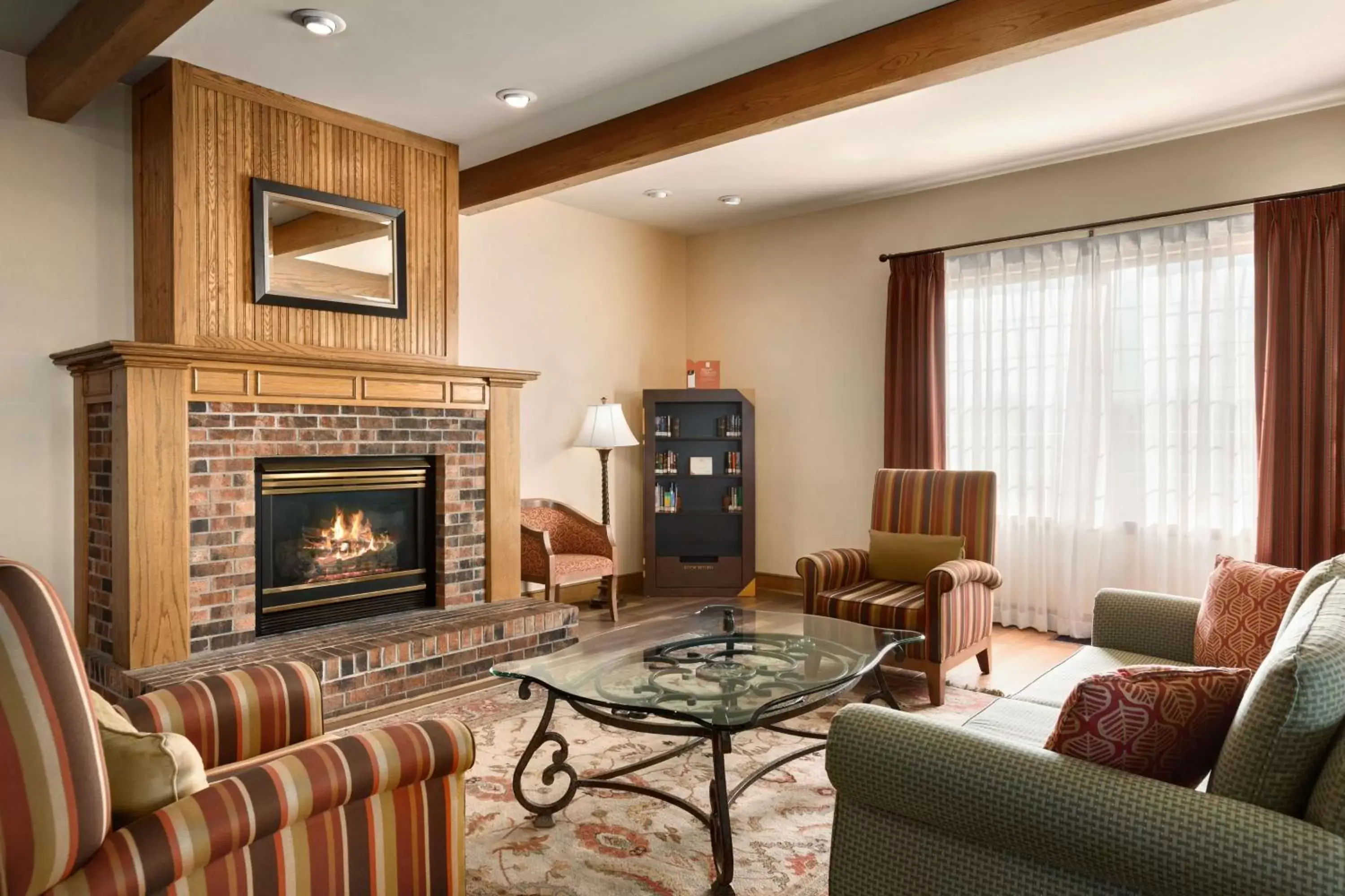 Lobby or reception, Seating Area in Country Inn & Suites by Radisson, Woodbury, MN