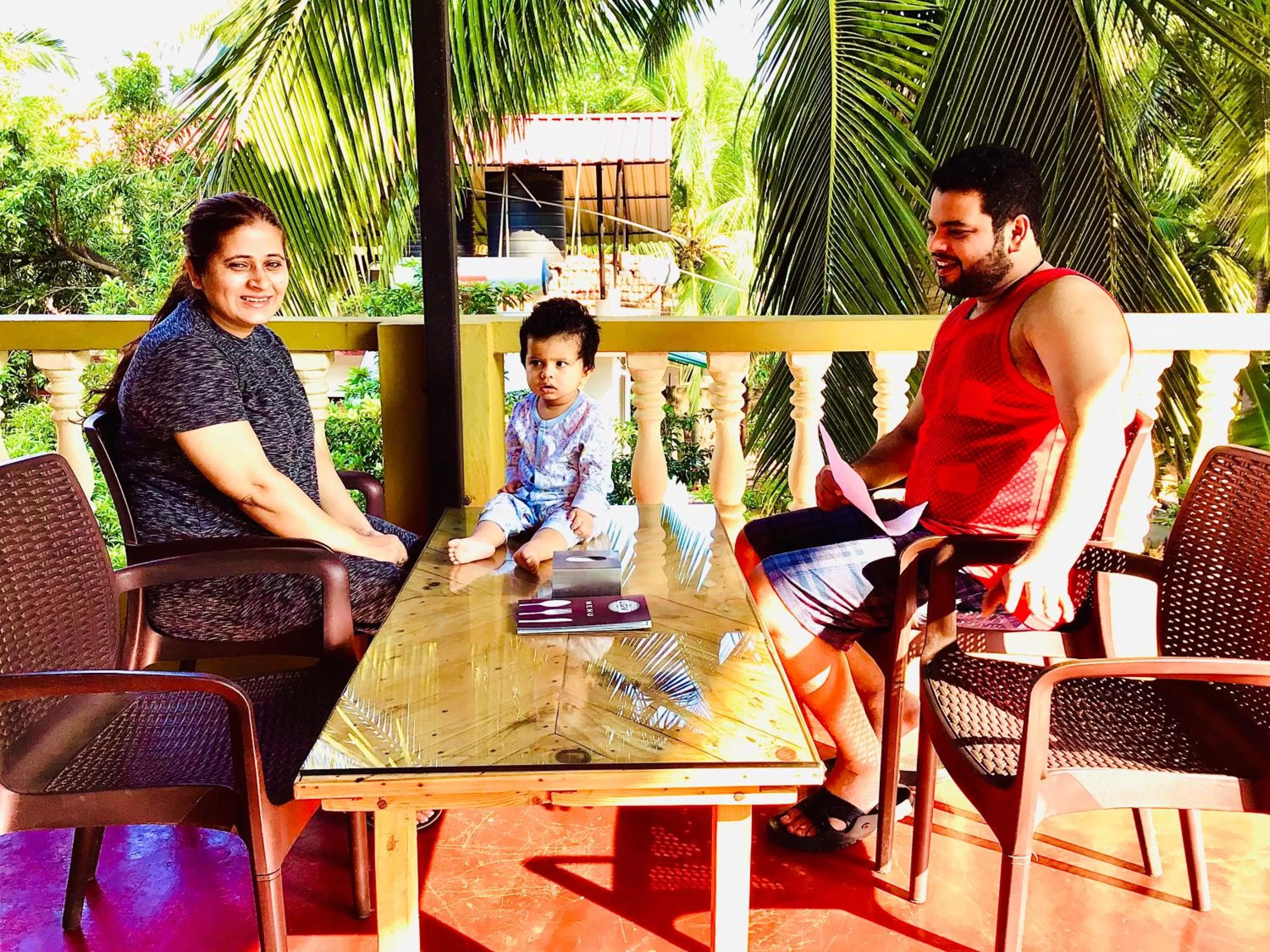 Seating area in LaligurasVilla Beachside Escape - 100m to Beach