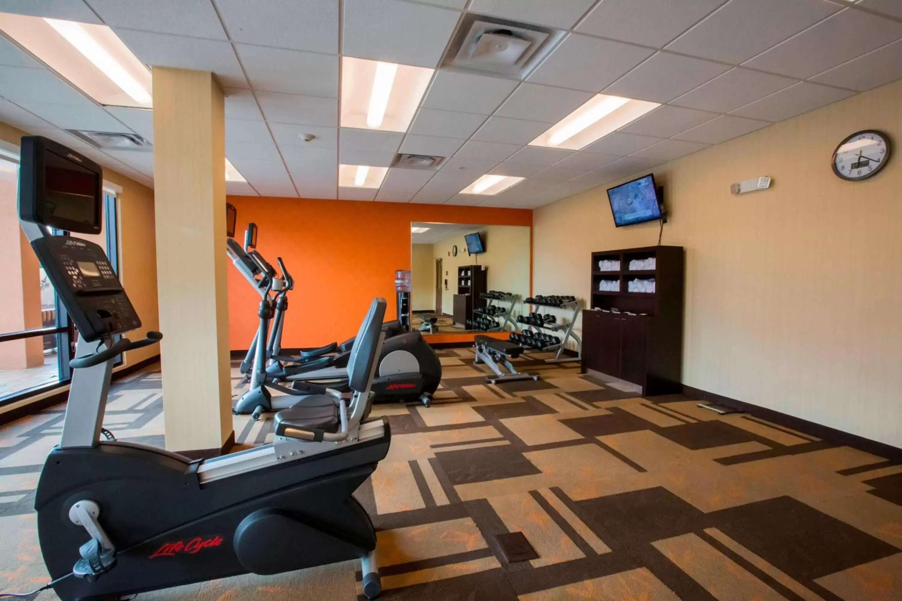 Fitness centre/facilities, Fitness Center/Facilities in Courtyard by Marriott Jackson Airport/Pearl