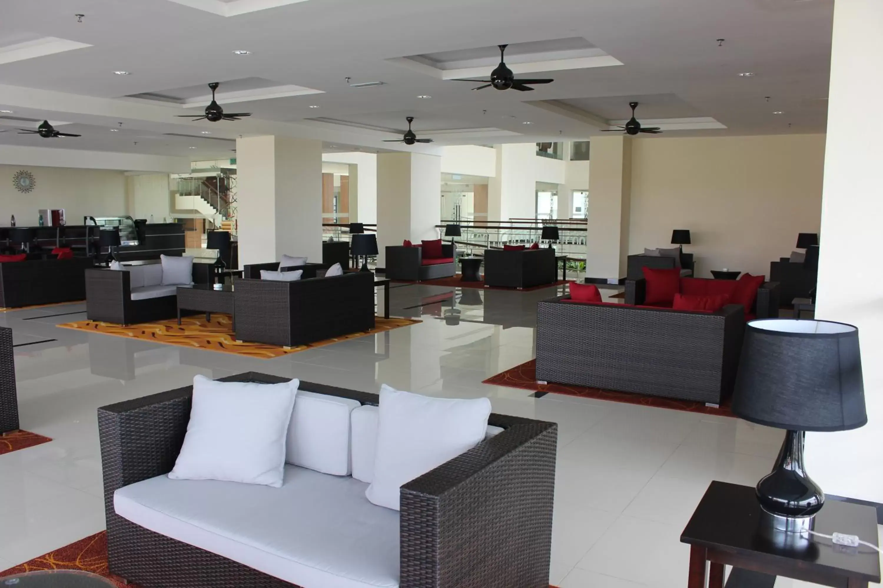 Lounge or bar, Restaurant/Places to Eat in Raia Hotel & Convention Centre Terengganu