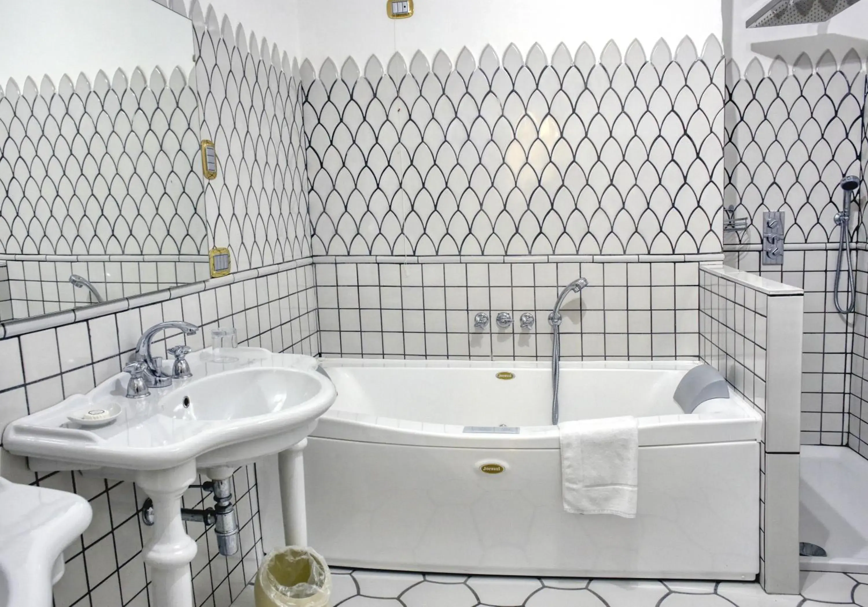 Bathroom in Palazzo Confalone
