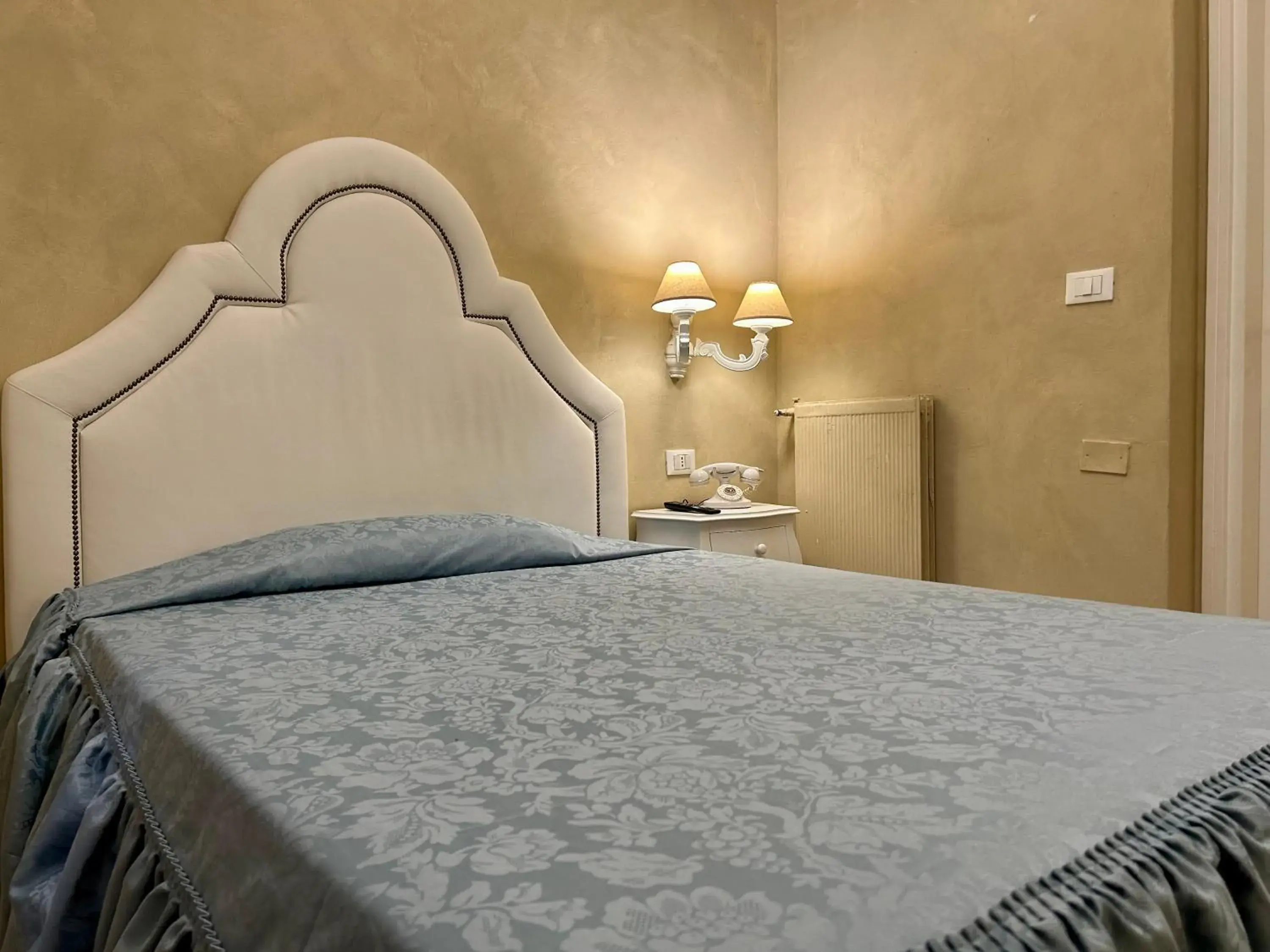 Bedroom, Bed in Boutique Hotel Calais Milano