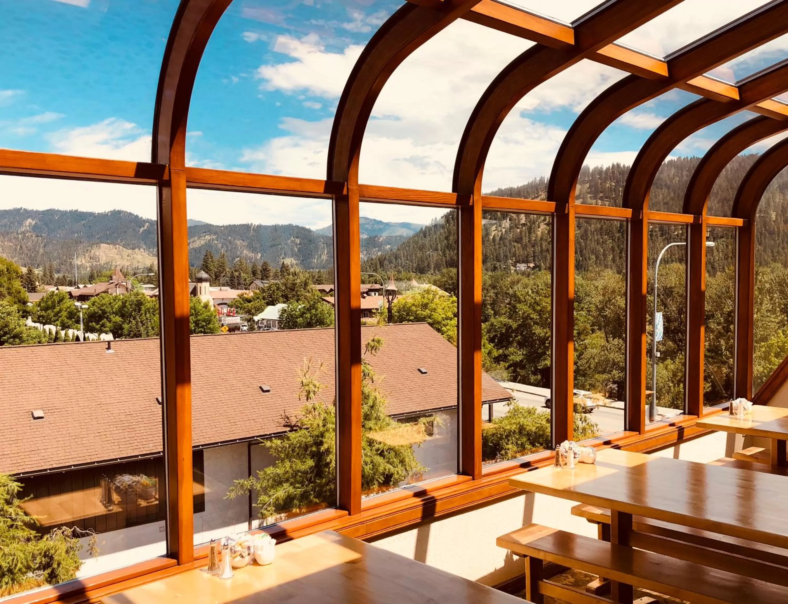 Breakfast in Enzian Inn