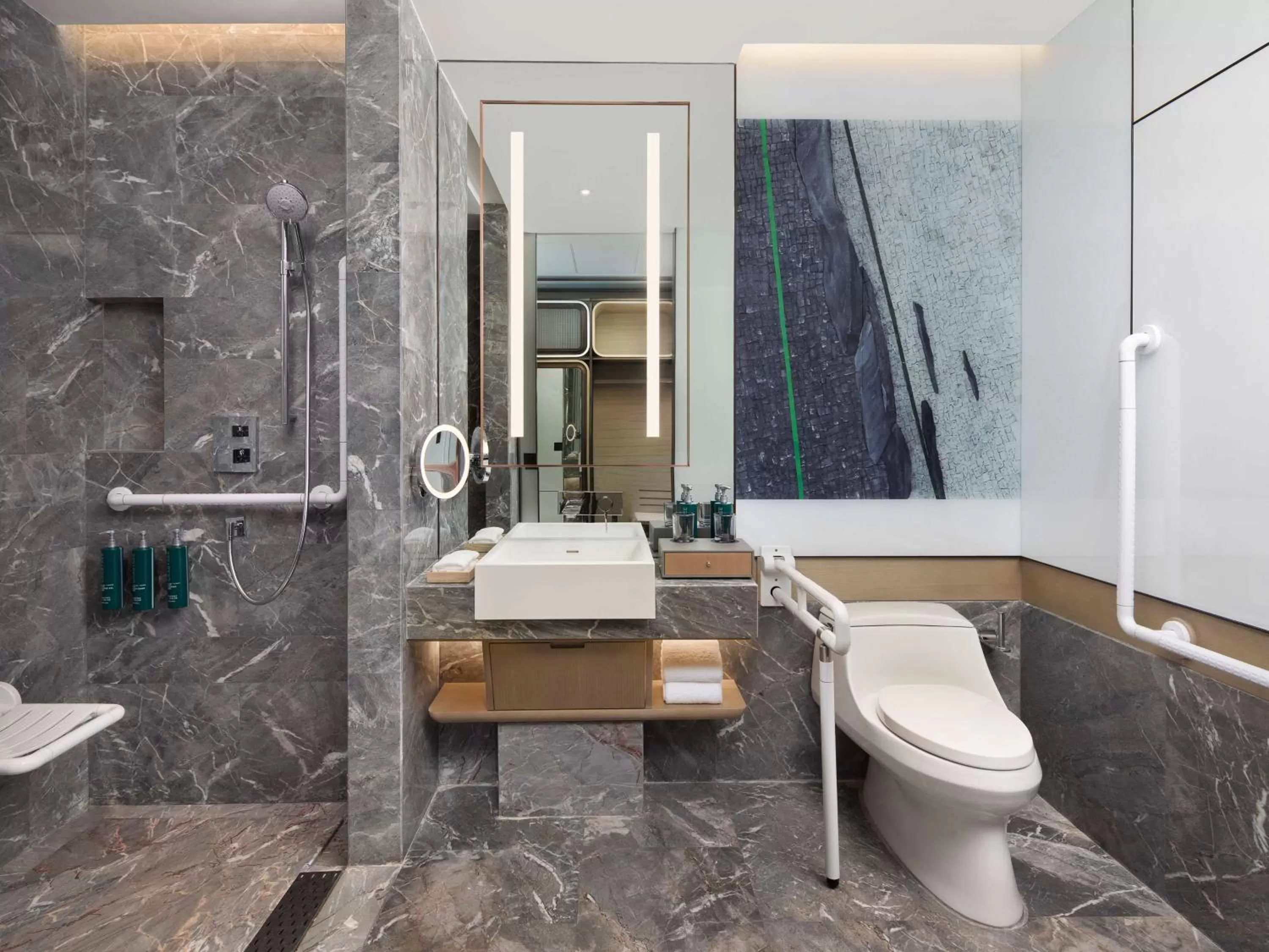 Bathroom in Doubletree By Hilton Kunming Airport