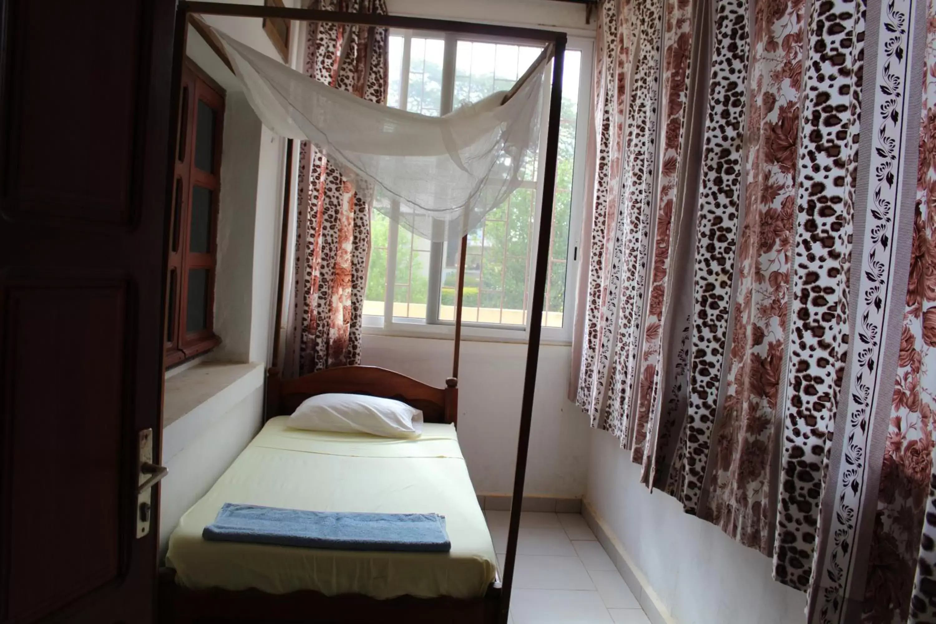 Family Room with Garden View in Centre Lucien Botovasoa Family Room with Garden View in Centre Lucien Botovasoa