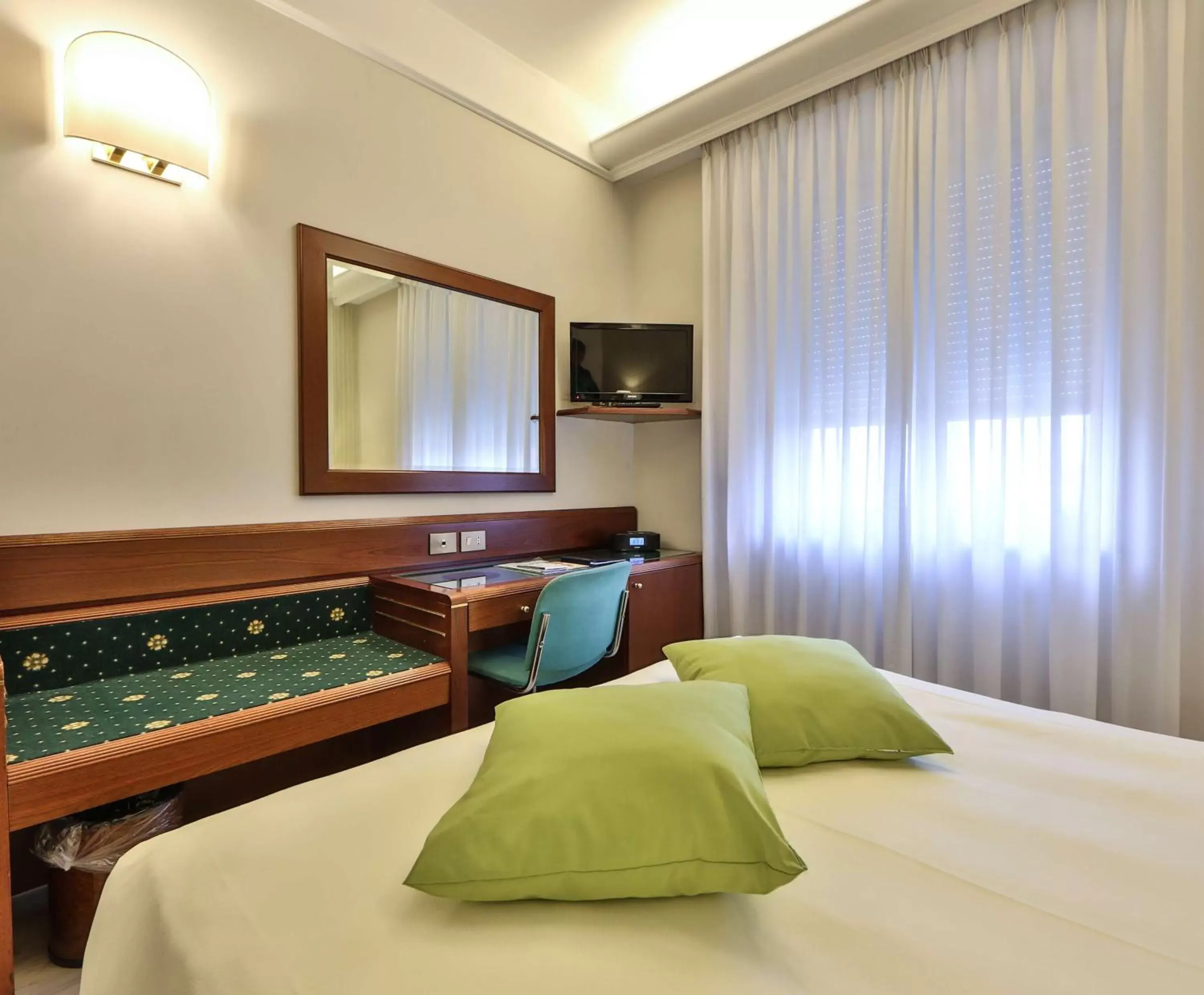 Bedroom, Bed in Hotel Astoria Sure Hotel Collection By Best Western