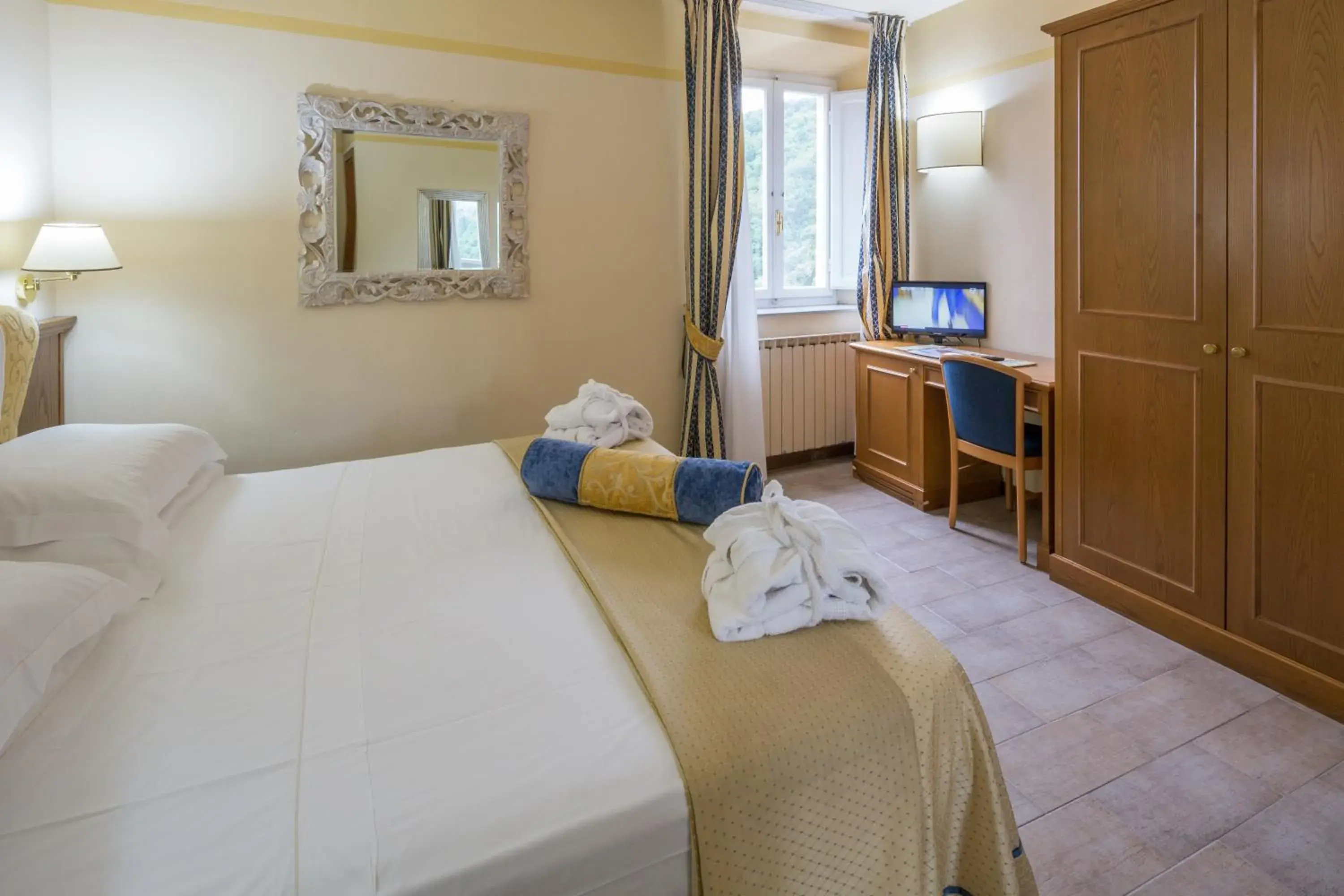 Bed in Hotel & Terme Bagni di Lucca