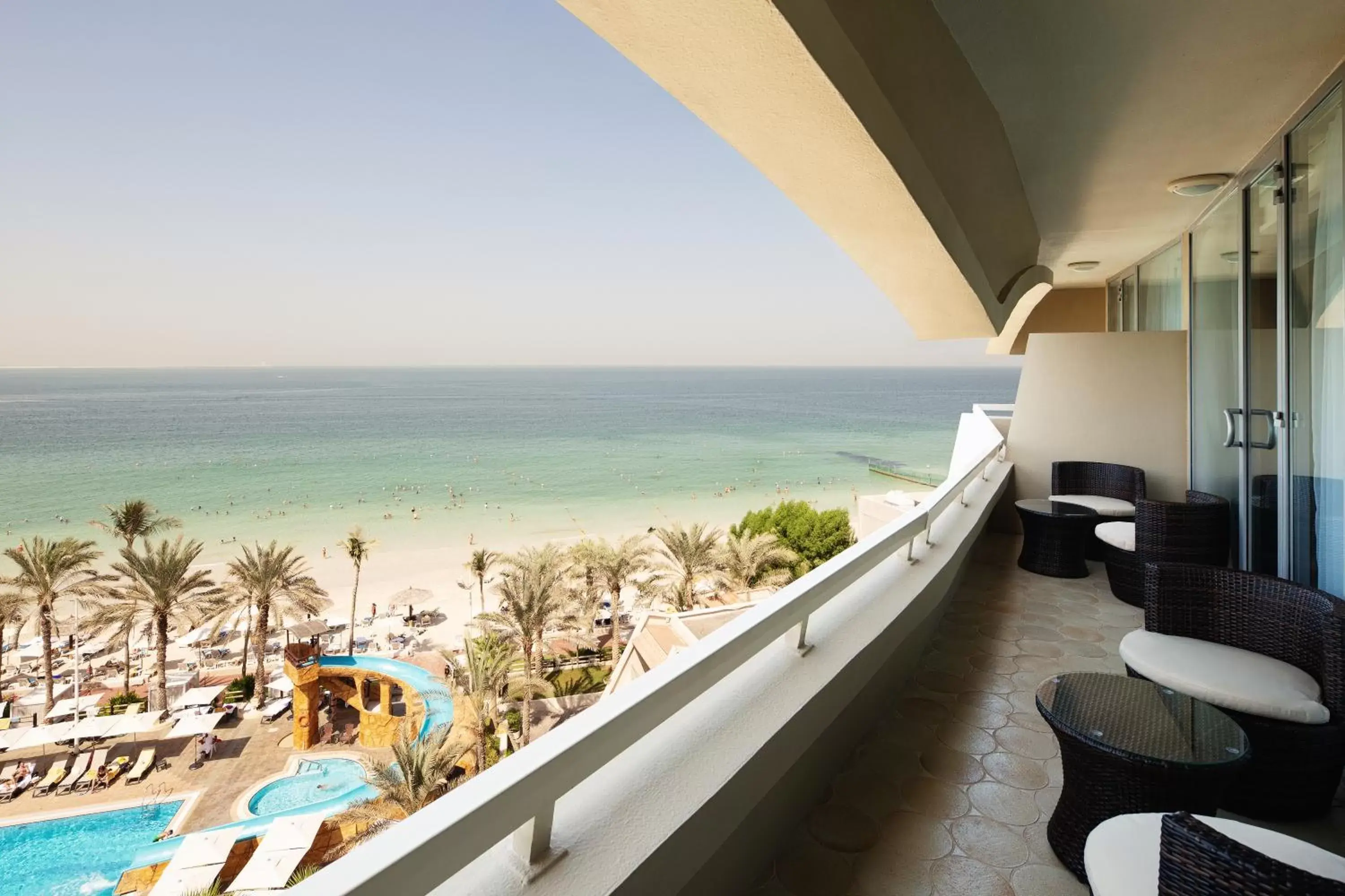 Sea view, Balcony/Terrace in Occidental Sharjah Grand