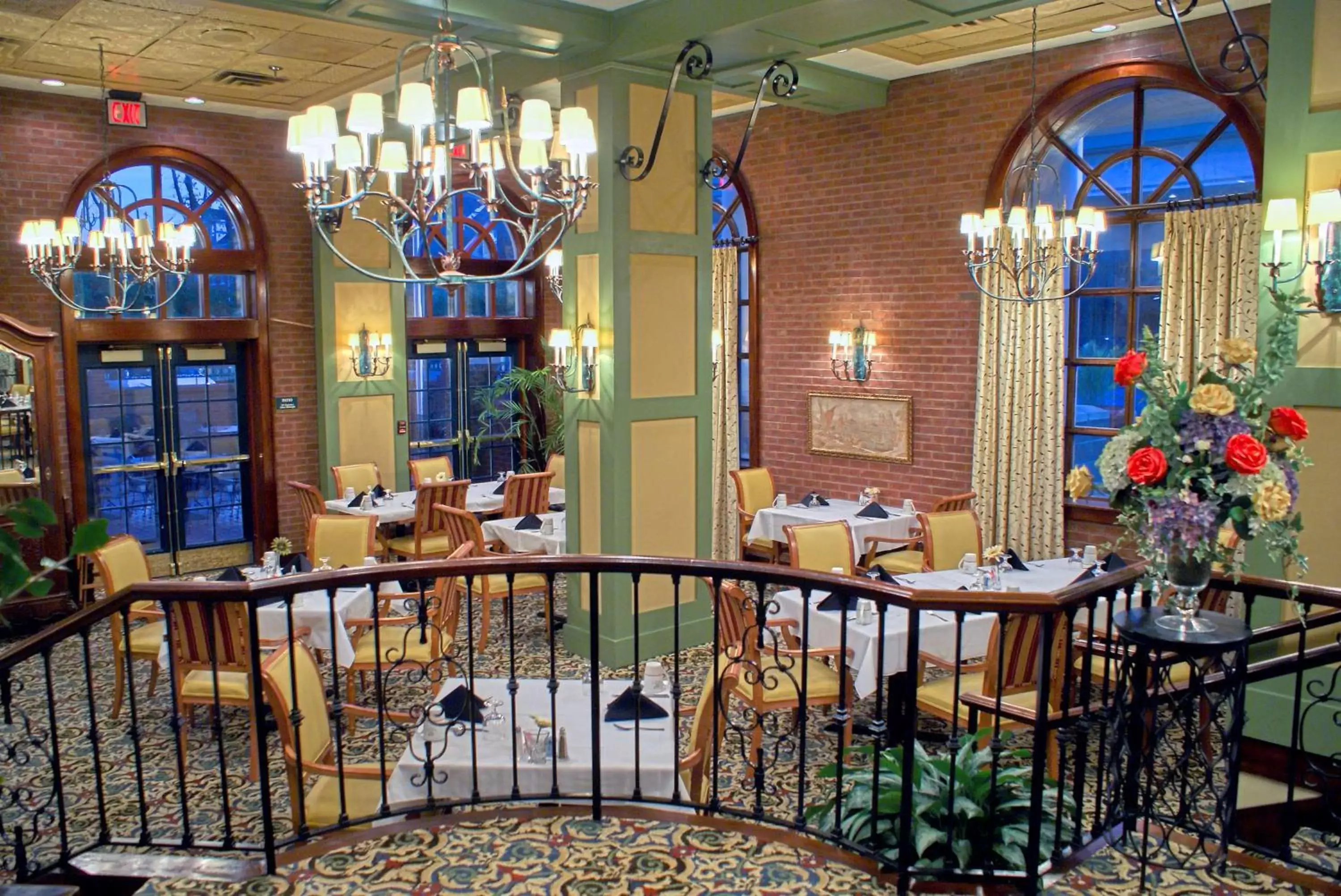 Restaurant/Places to Eat in DoubleTree Suites by Hilton Lexington