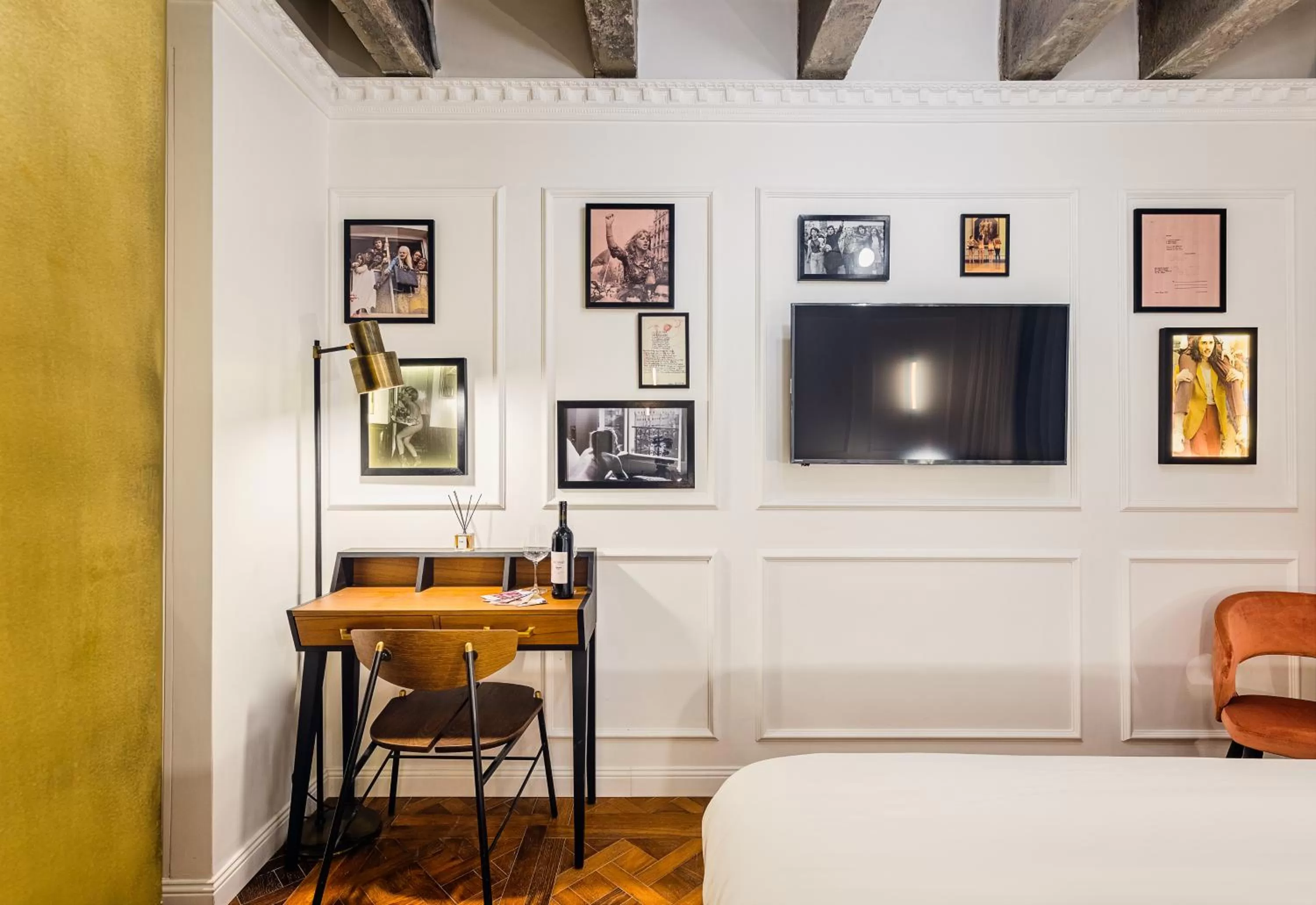 TV and multimedia in Brown BoBo, a member of Brown Hotels