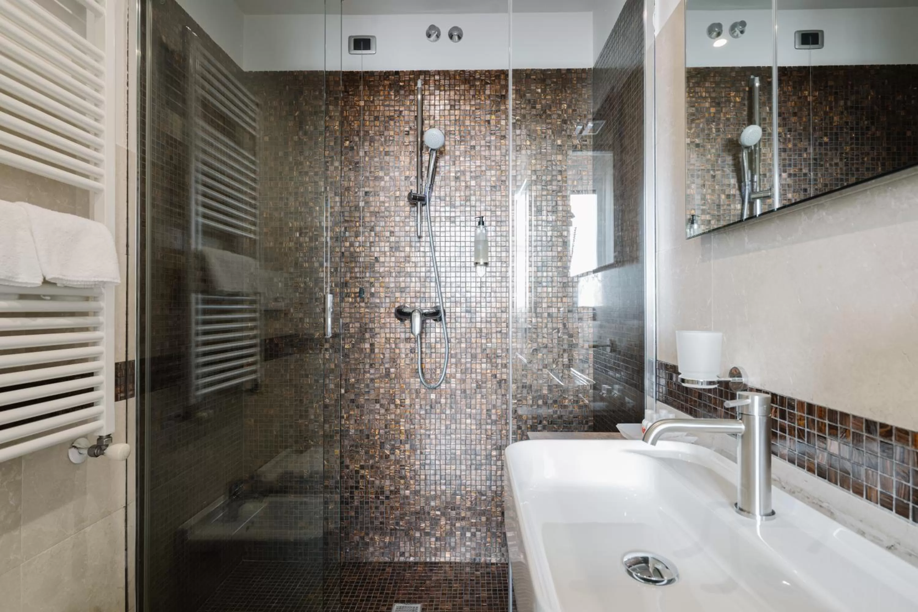 Bathroom in Hotel Giulietta e Romeo ***S