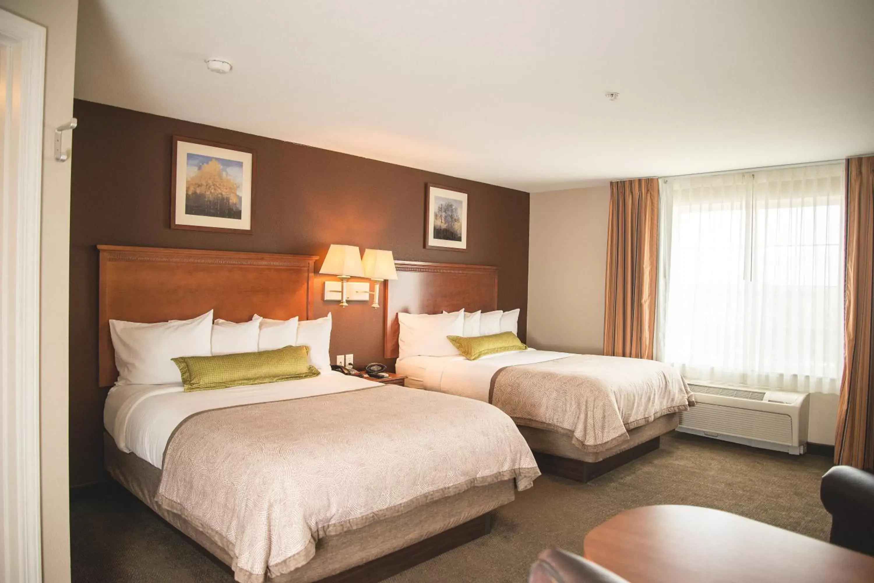 Bedroom, Bed in Candlewood Suites Loveland, an IHG Hotel