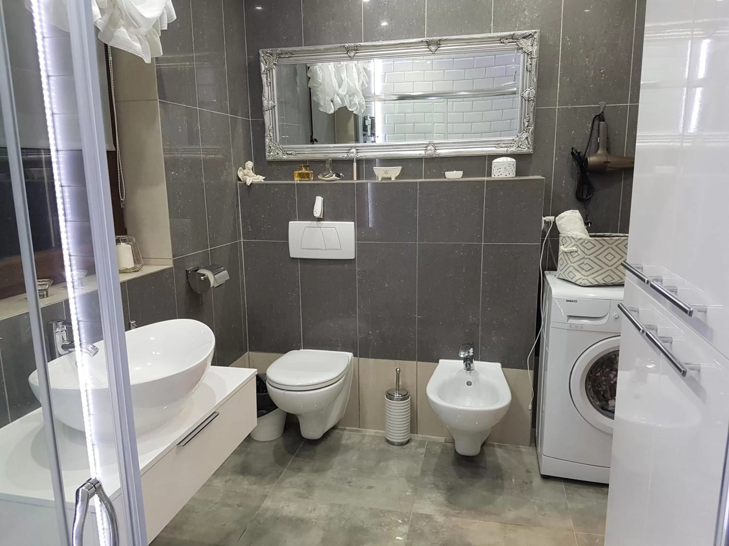 Bathroom in Dom z Sauną i Jacuzzi- na wyłączność lub pokoje