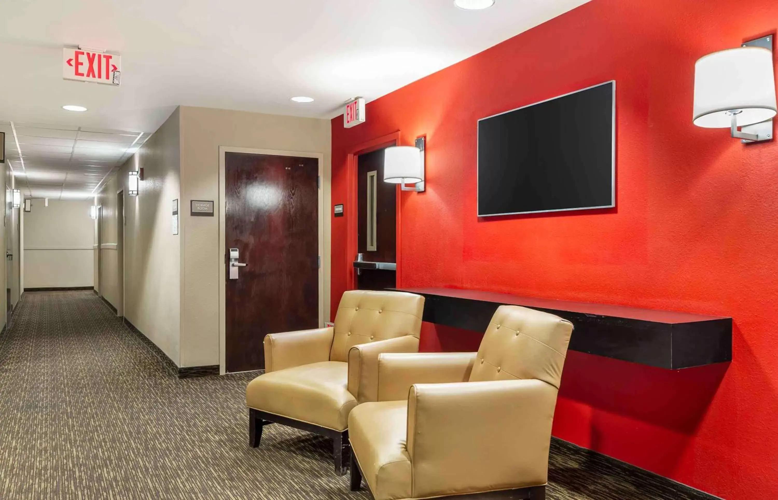 Lobby or reception, TV/Entertainment Center in Extended Stay America Suites - Boston - Westborough - Connector Road