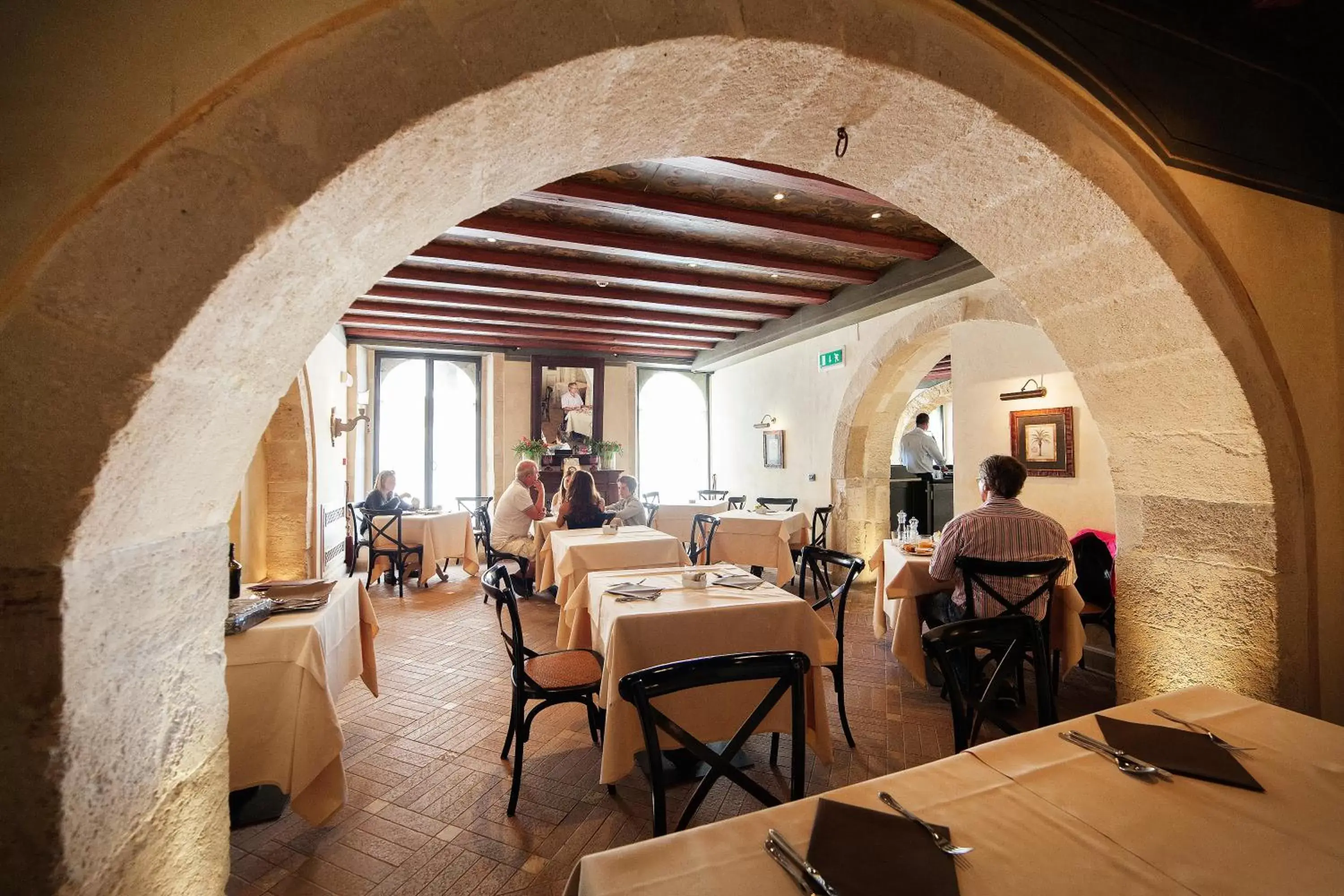 Restaurant/Places to Eat in Algilà Ortigia Charme Hotel