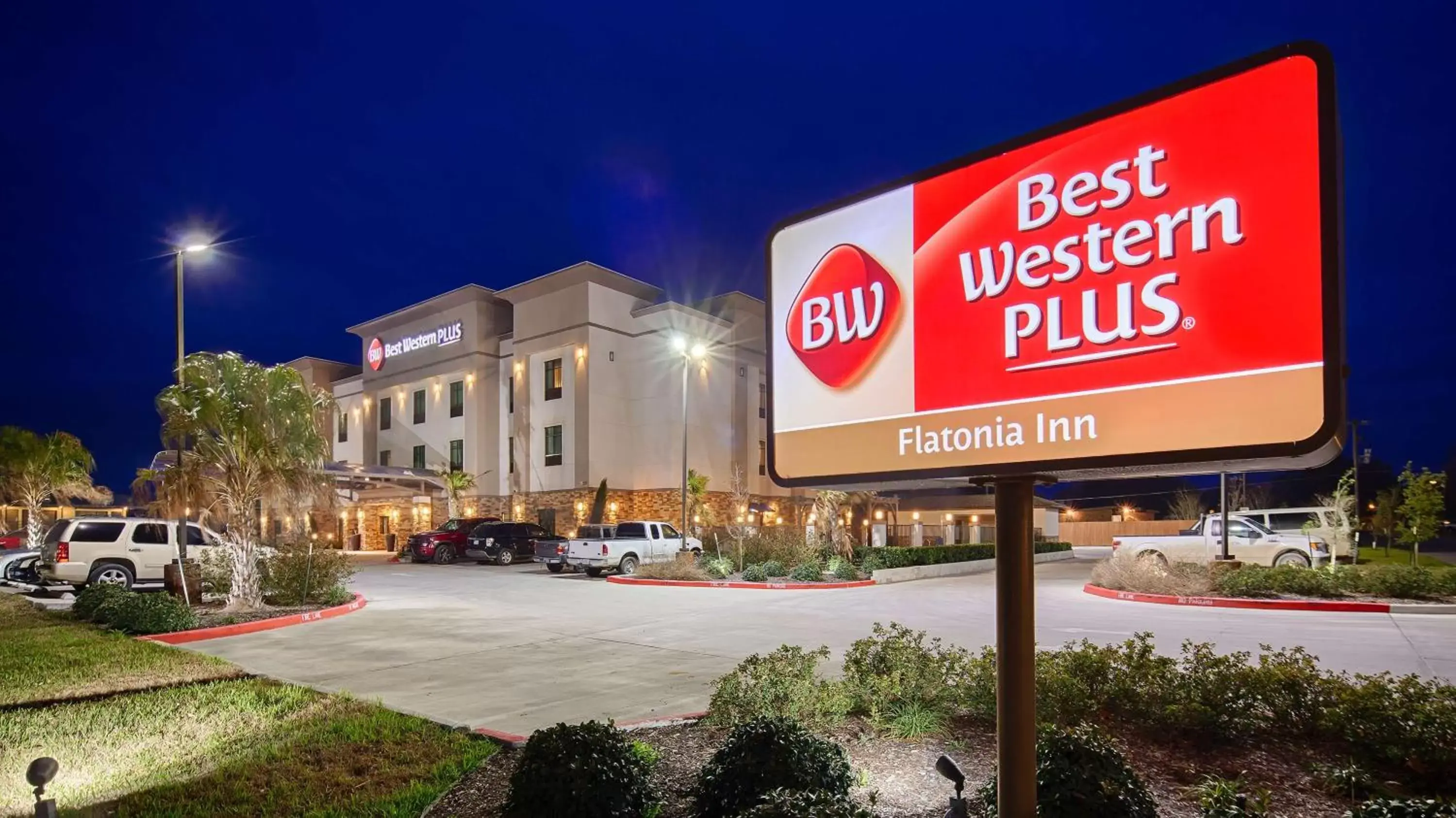 Property Building in Best Western Plus Flatonia Property Building in Best Western Plus Flatonia