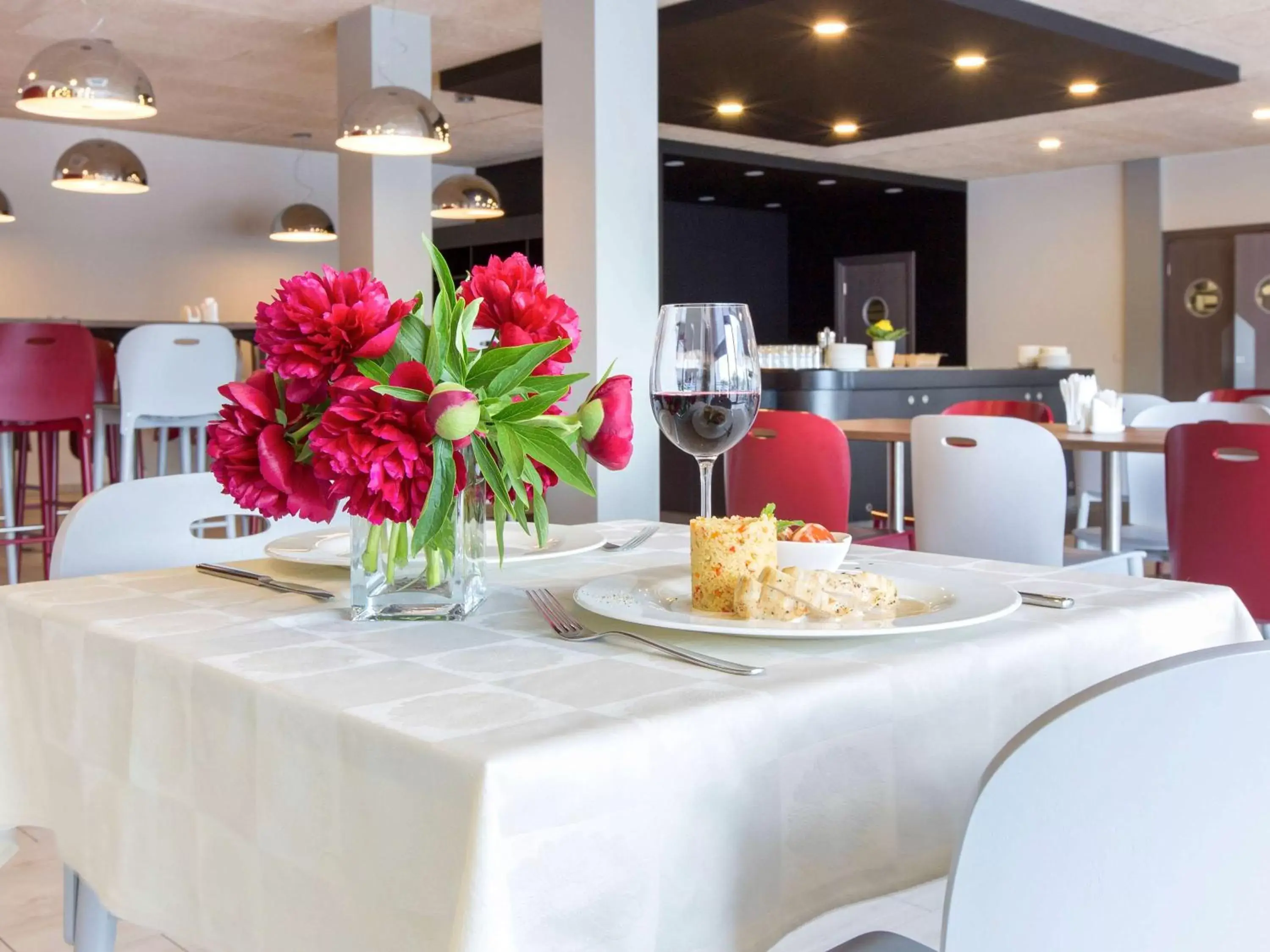 Restaurant/Places to Eat in Ibis Styles Vilnius