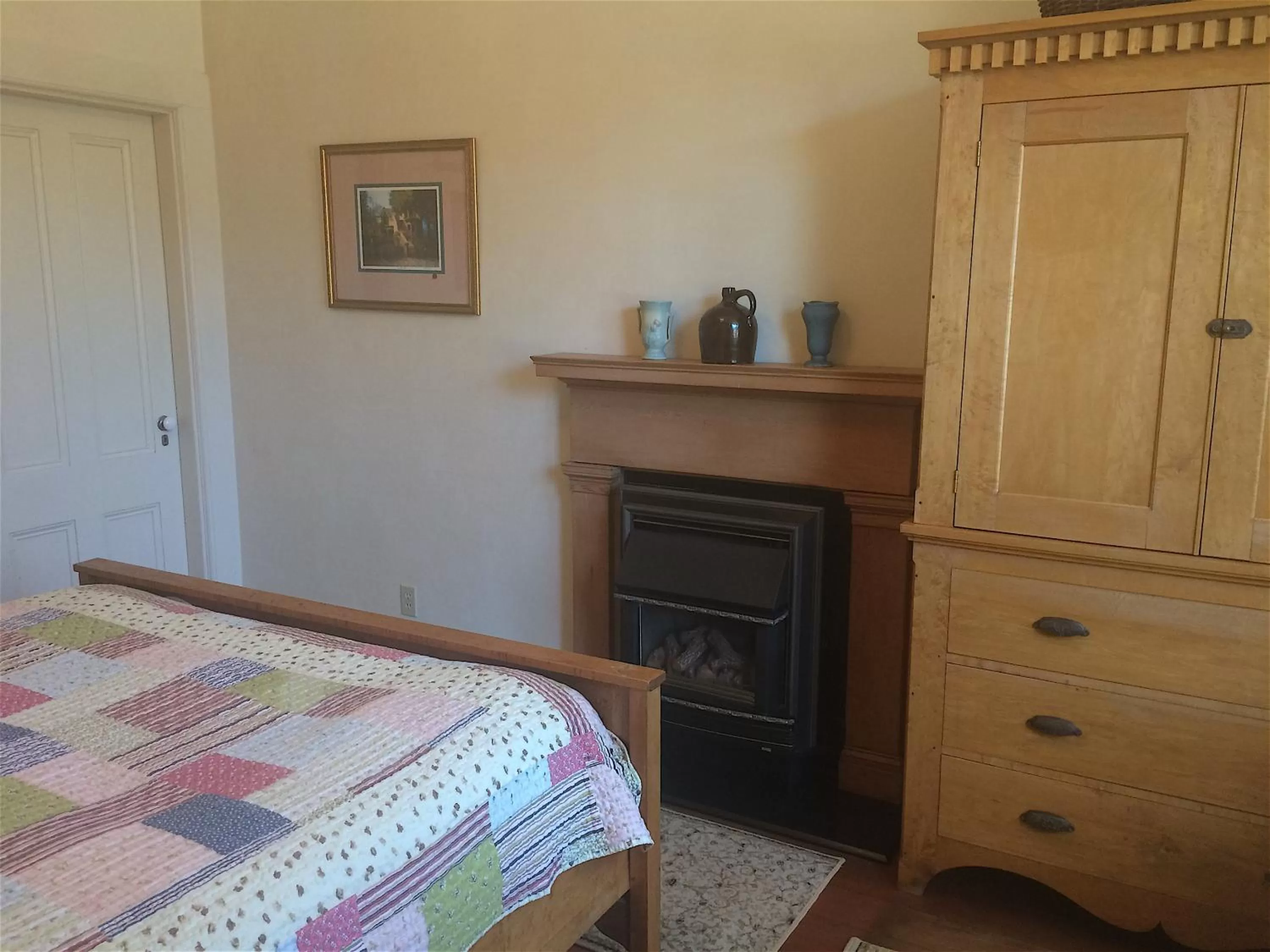 Bedroom, Bed in The Squibb Houses