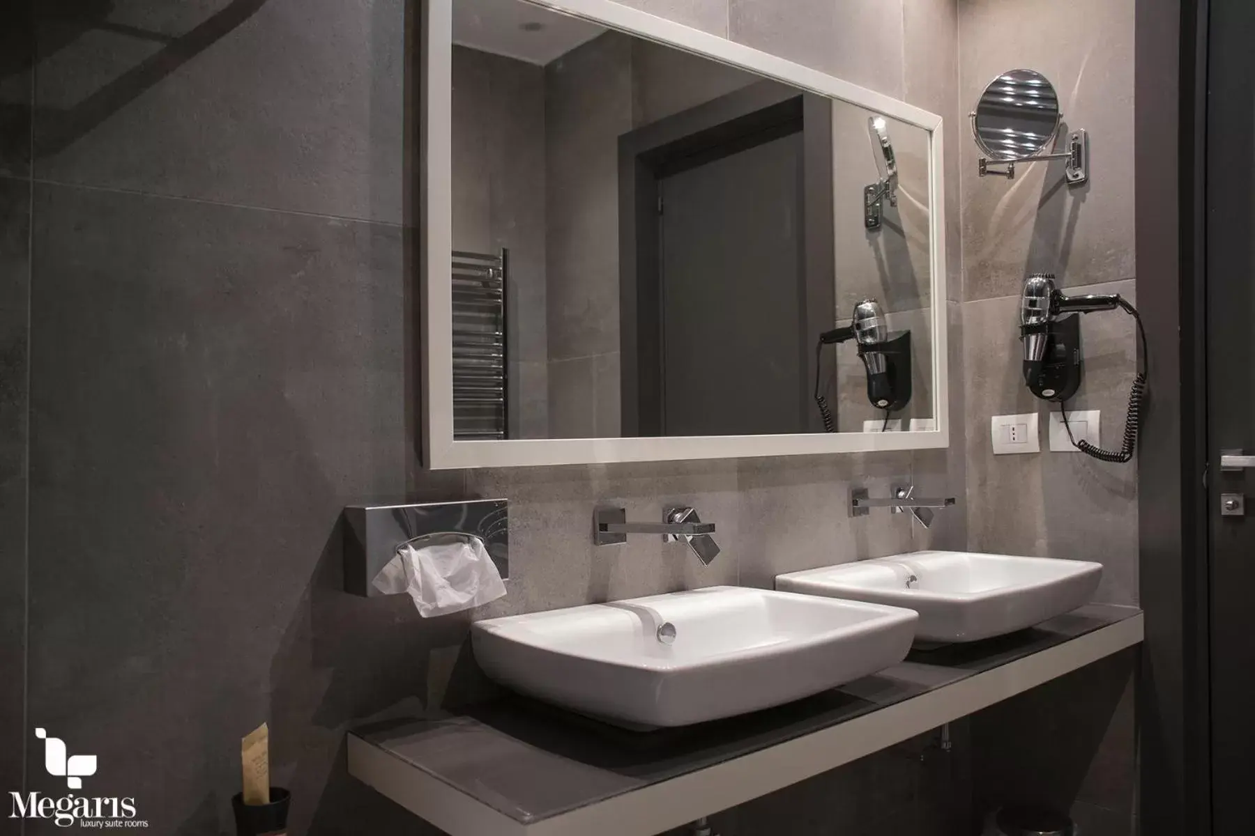 Bathroom in Megaris Luxury Suite Rooms