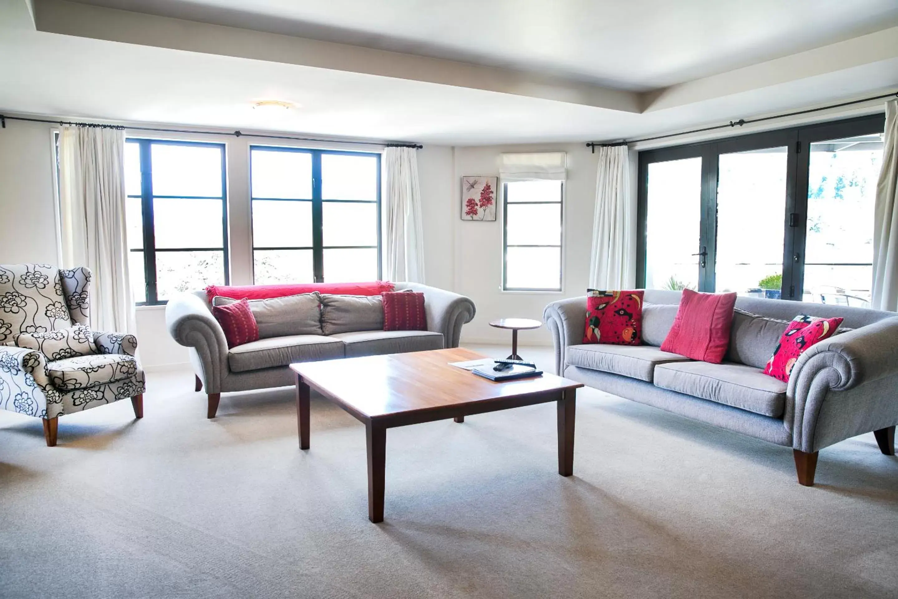 Living room, Seating Area in The Glebe Apartments