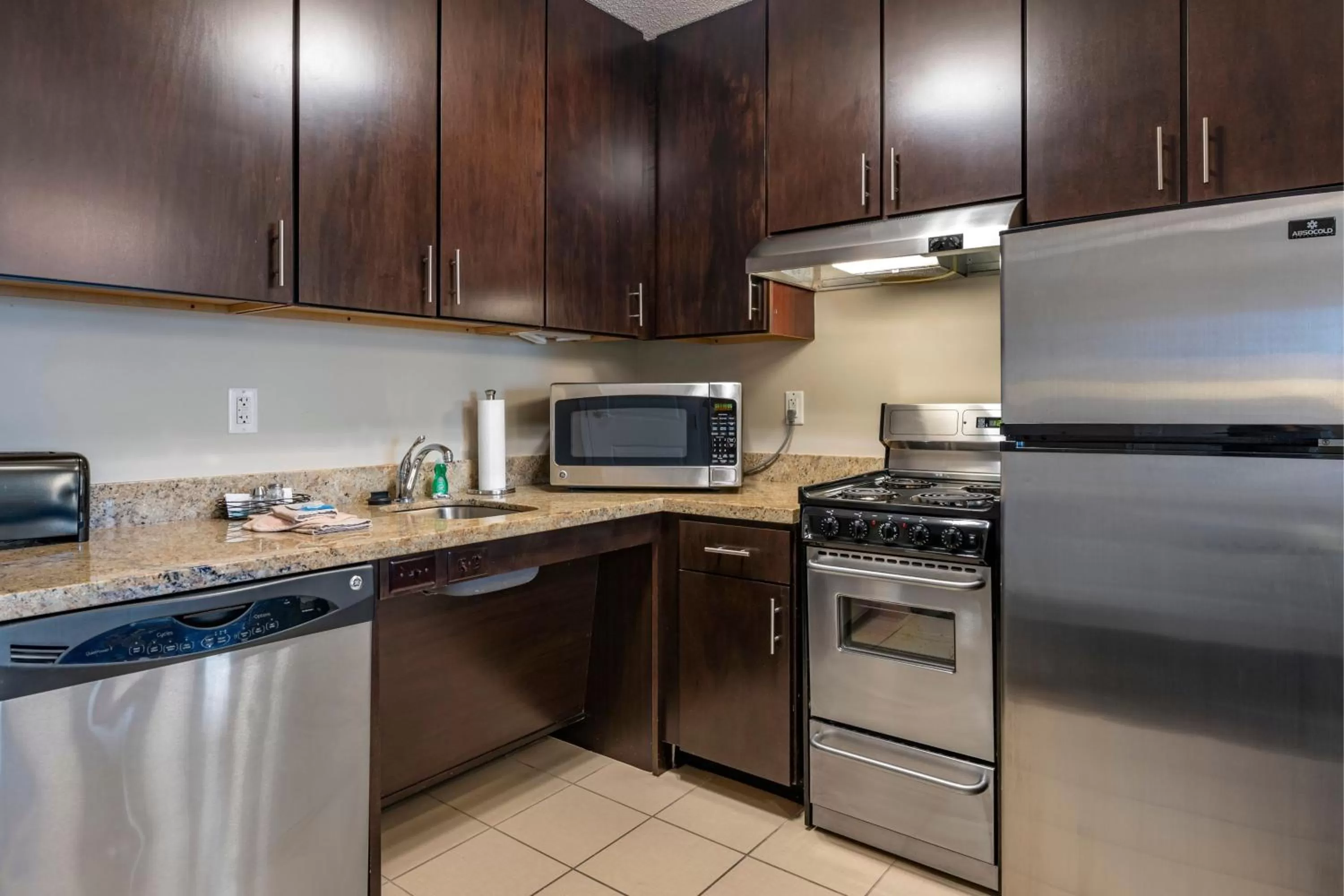 Kitchen or kitchenette in TownePlace Suites by Marriott Vincennes