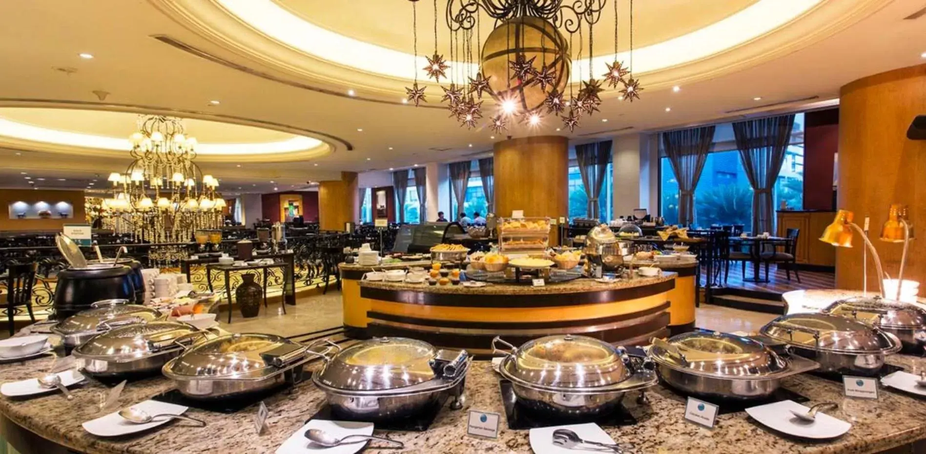 Restaurant/Places to Eat in The Bellevue Manila