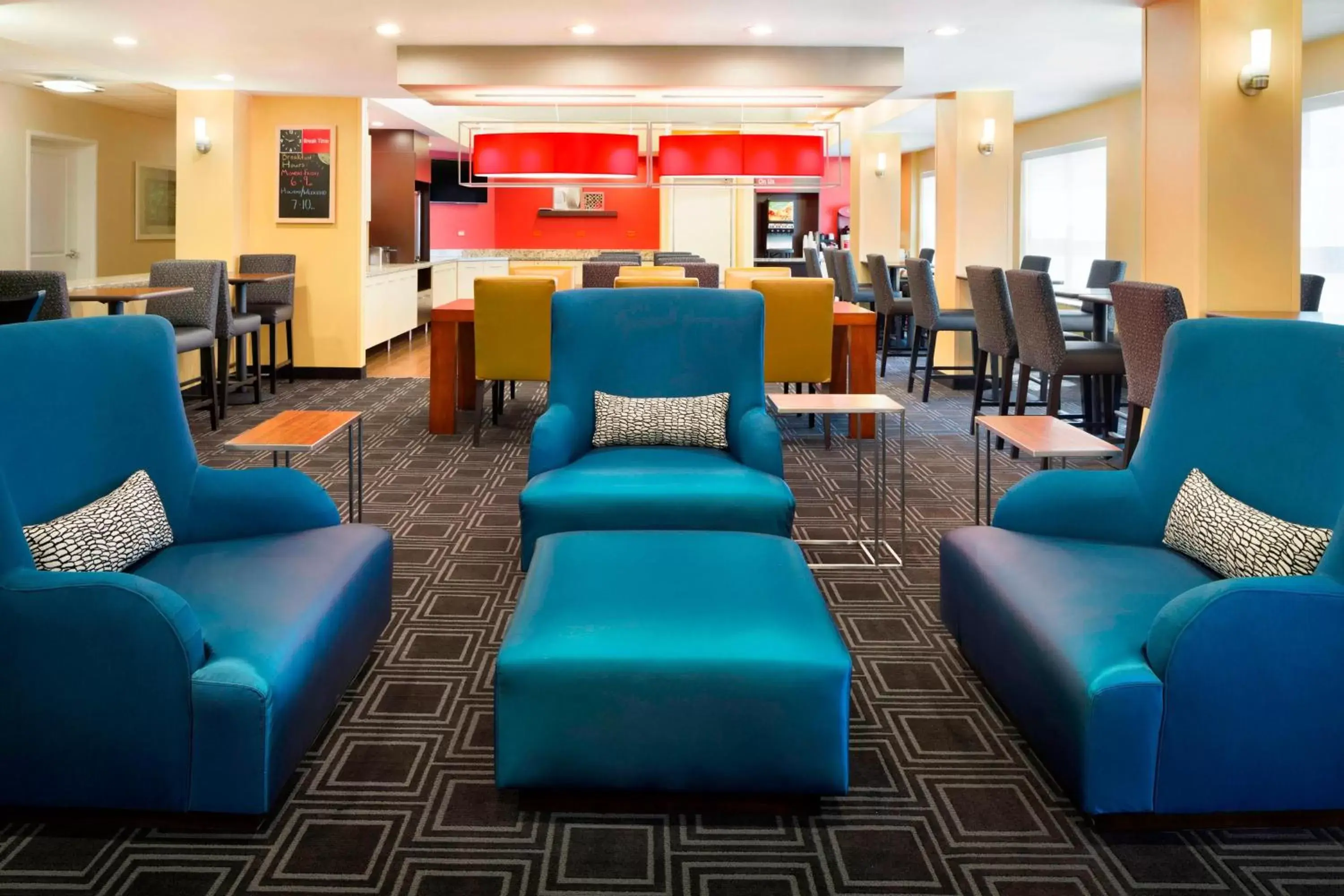 Lobby or reception in TownePlace Suites by Marriott Chicago Naperville