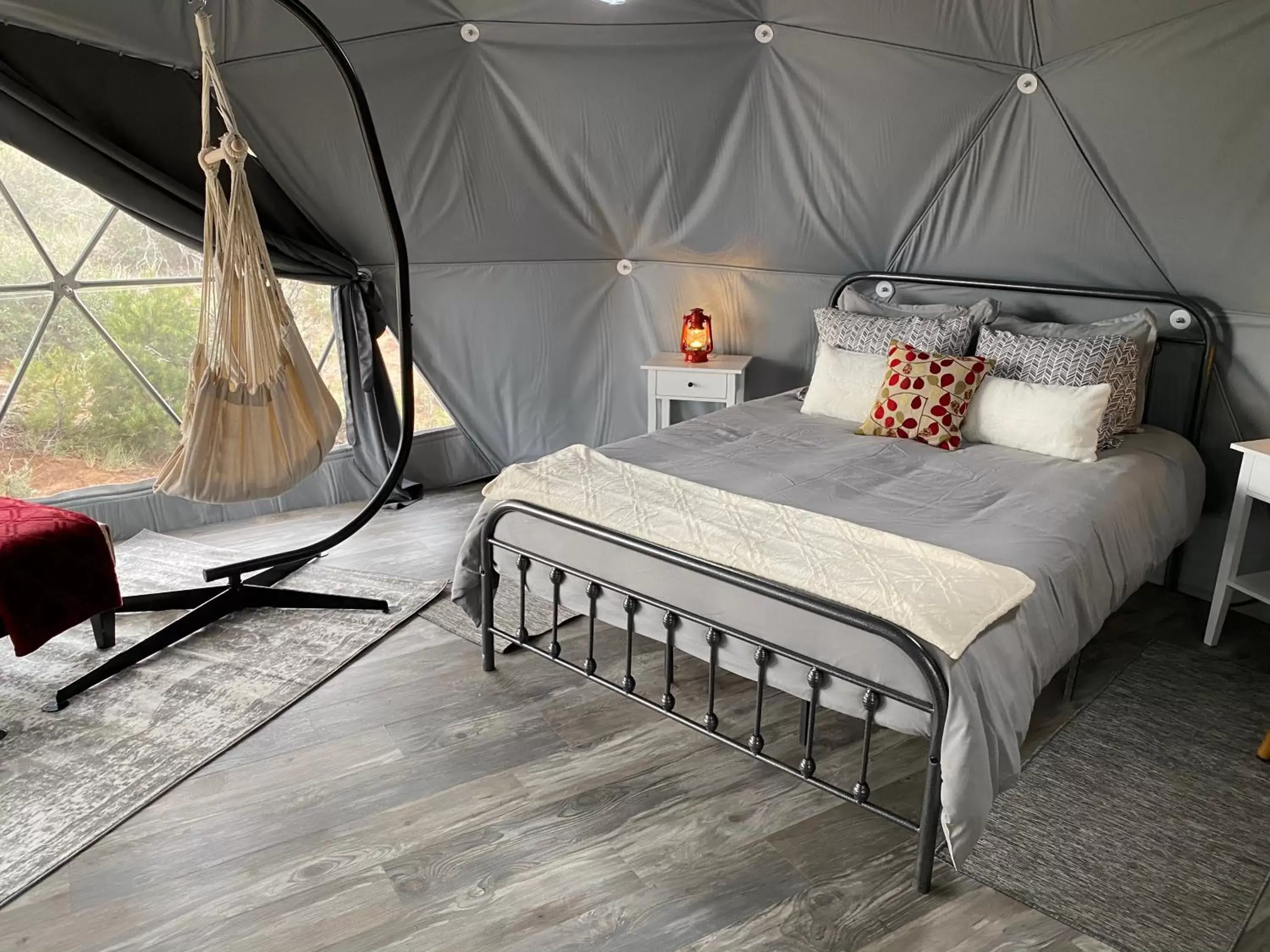 Bed in Blue Mountain Domes - The WOW Experience