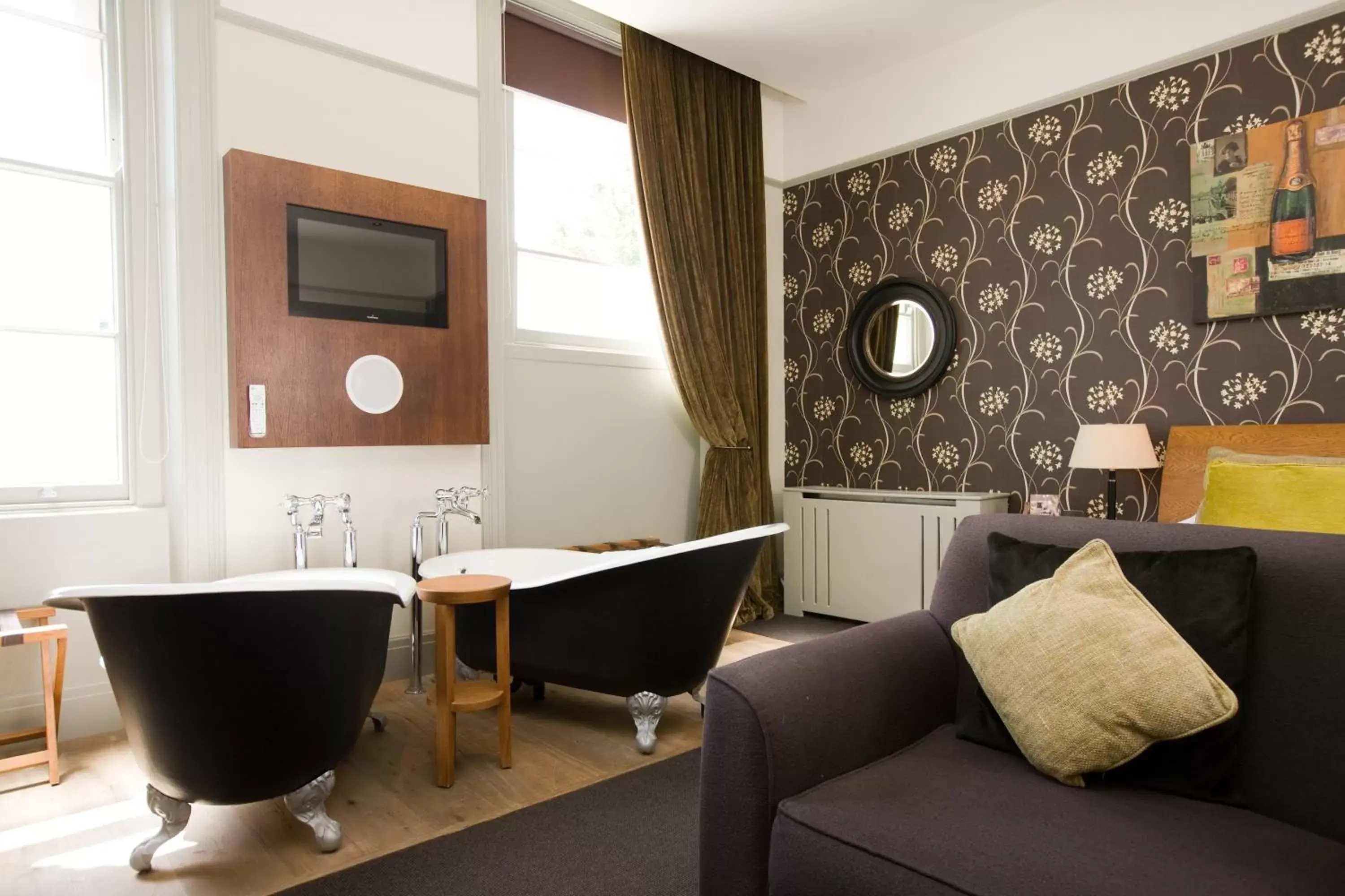 Bathroom, Seating Area in Hotel du Vin Cheltenham
