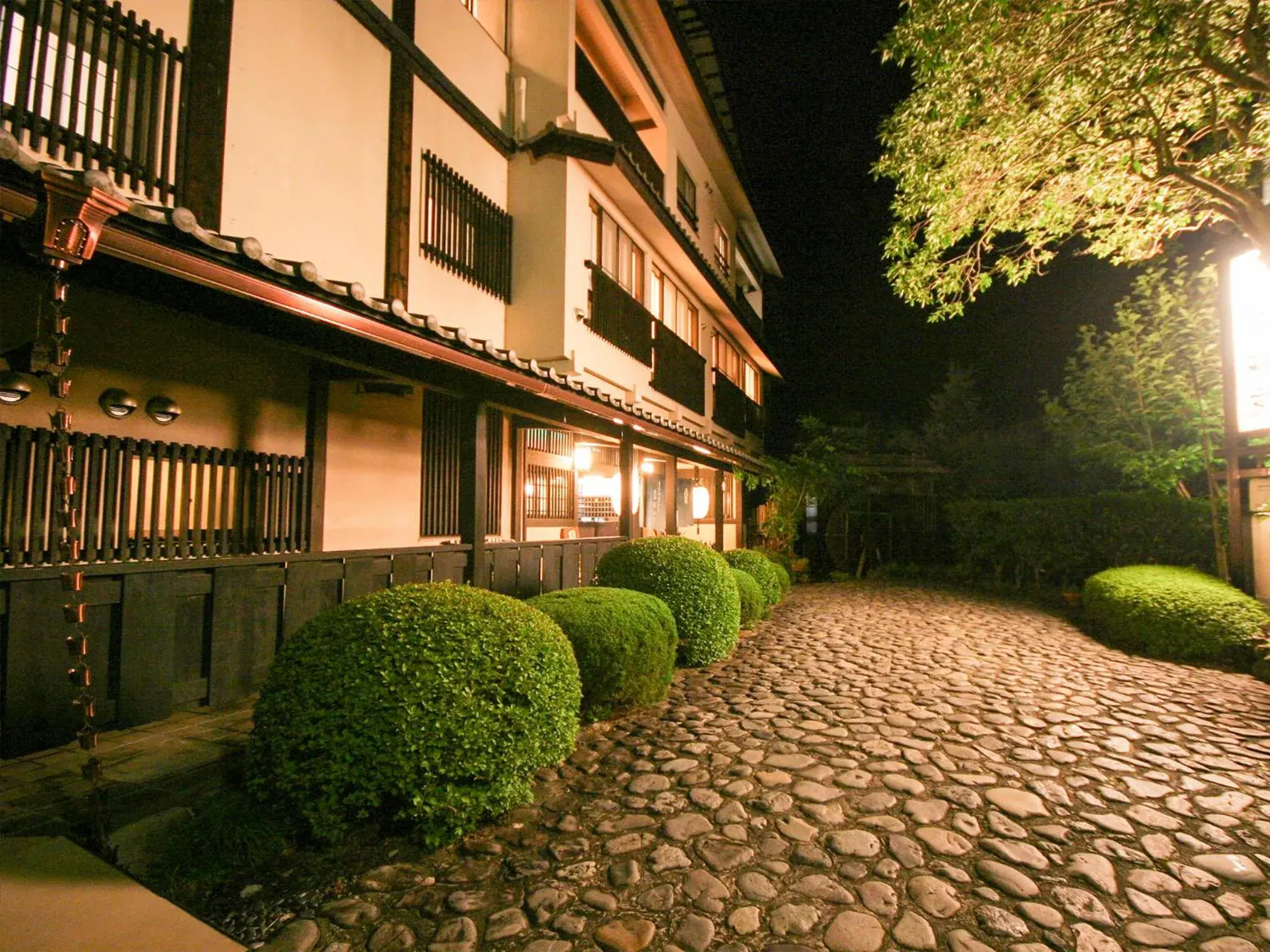 Facade/entrance in Suikoen Facade/entrance in Suikoen