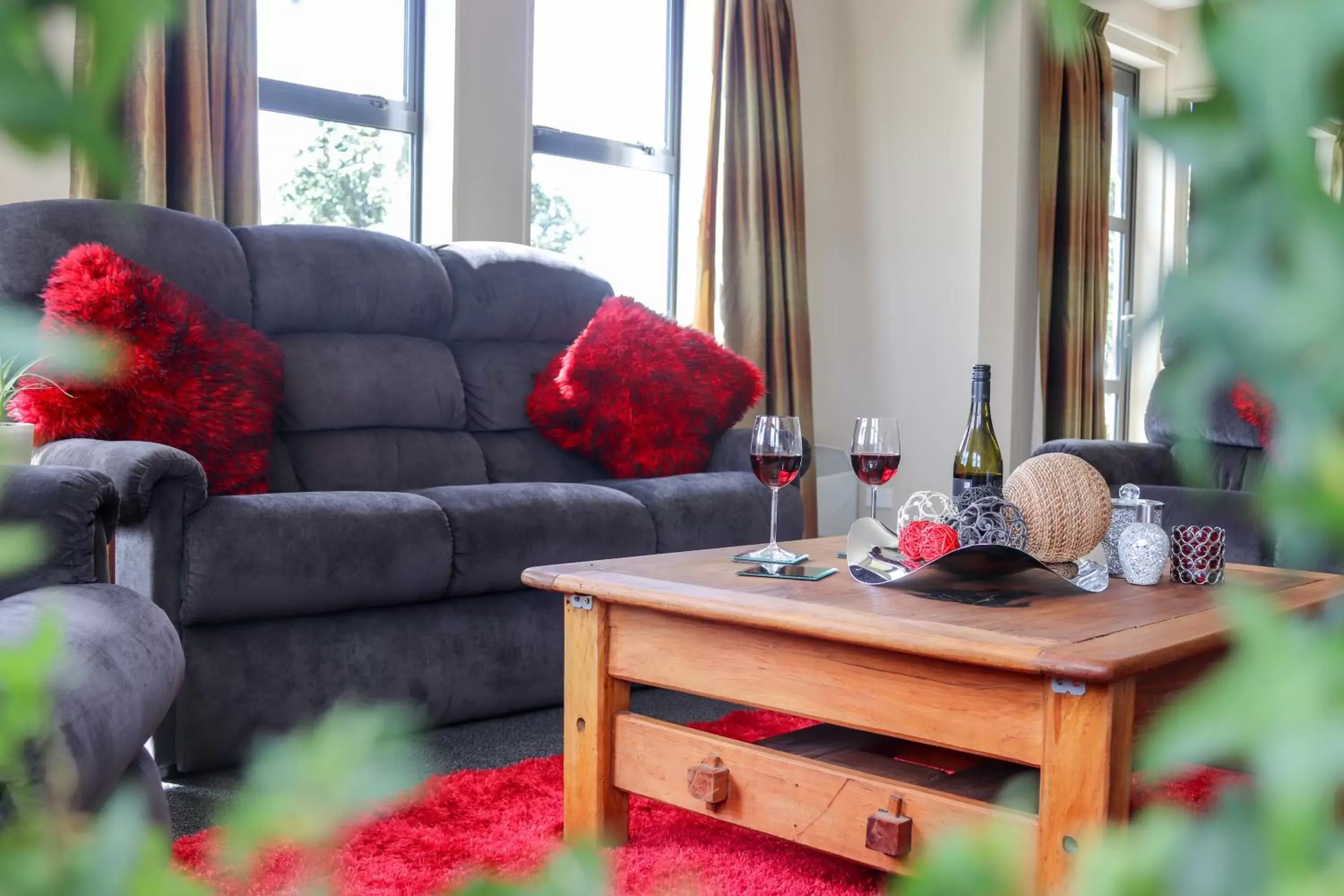 Living room, Seating Area in Coleraine Suites & Apartments