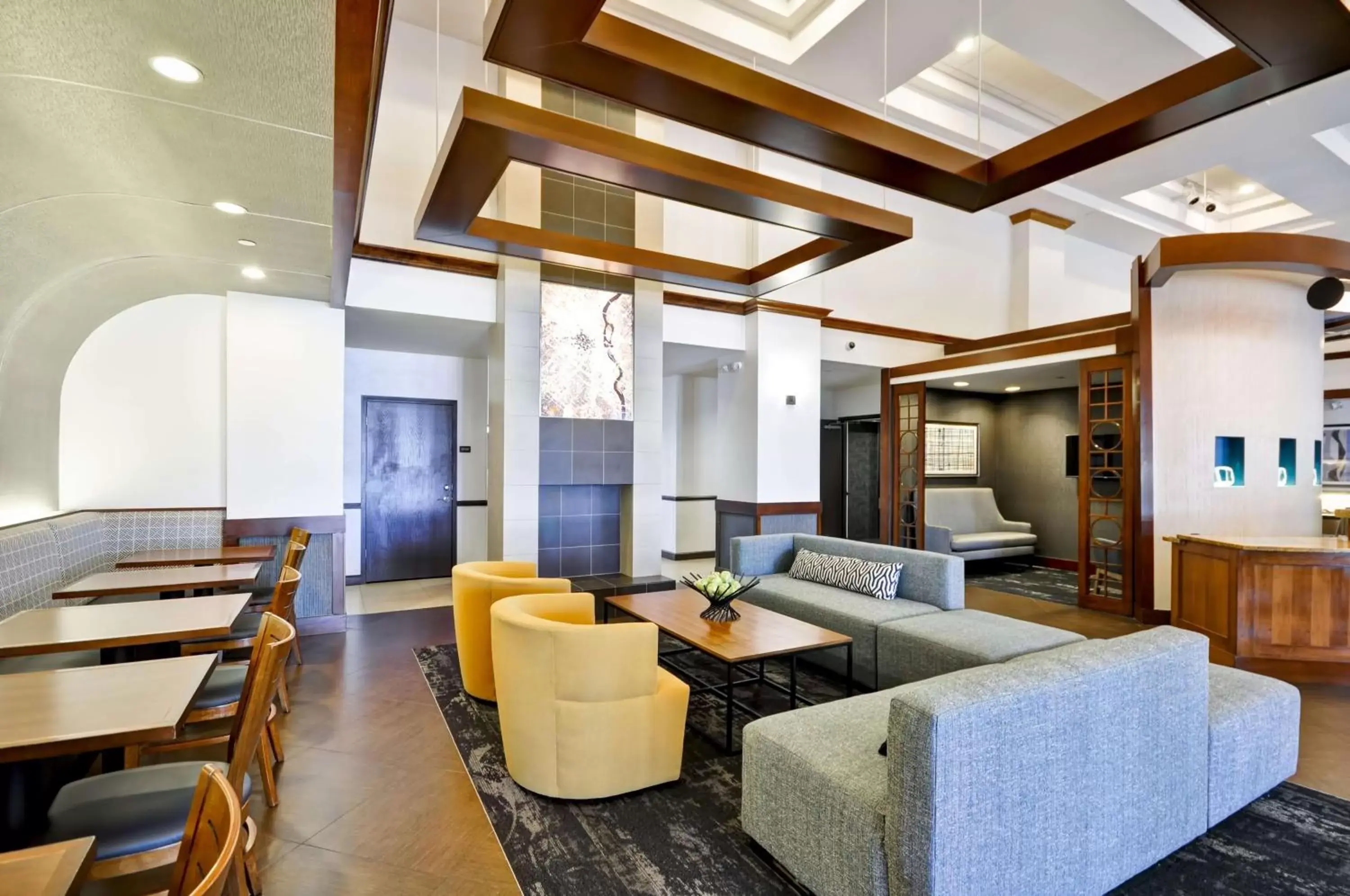 Lobby or reception, Seating Area in Hyatt Place Minneapolis Airport South