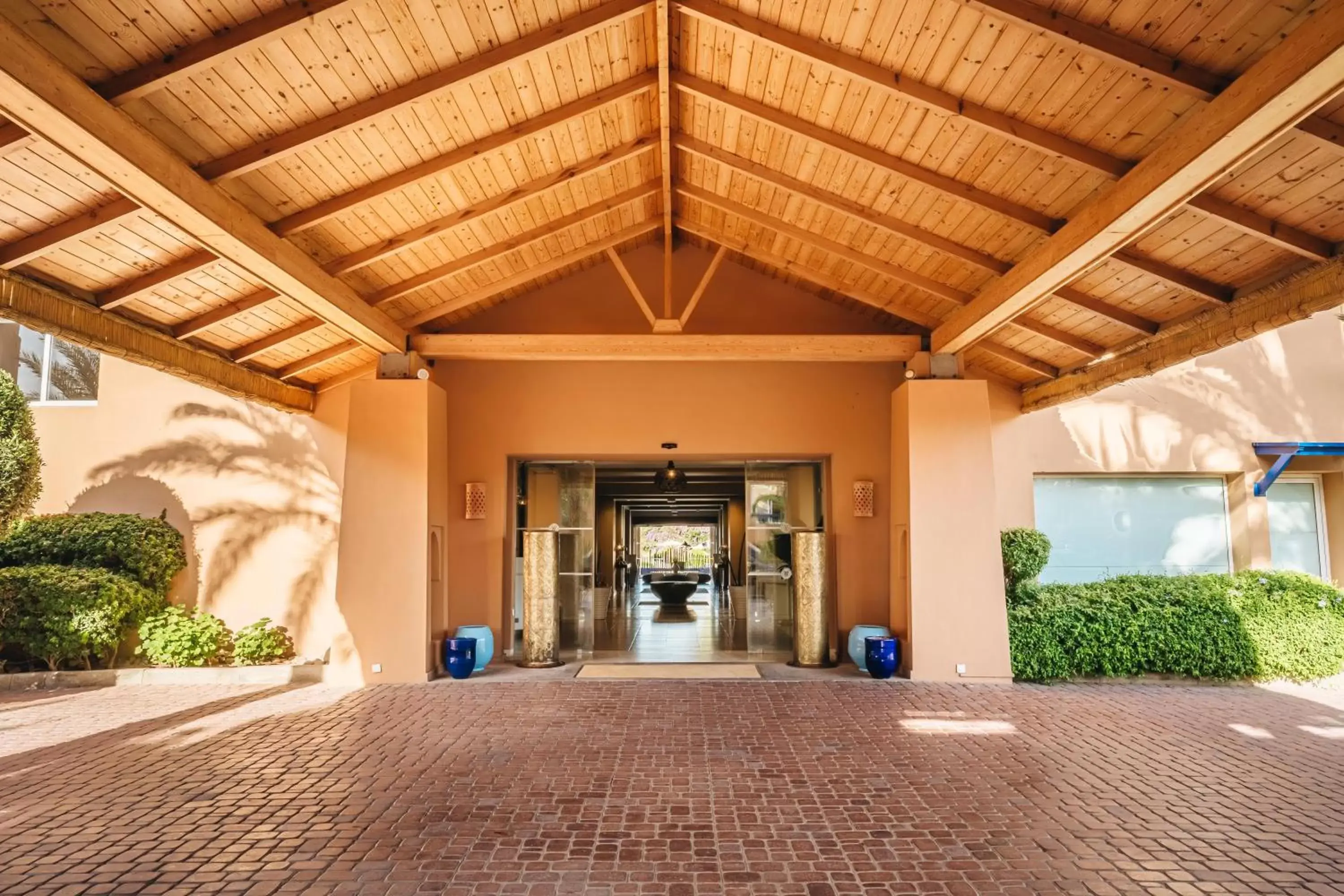 Lobby or reception in Paradis Plage Surf Yoga & Spa