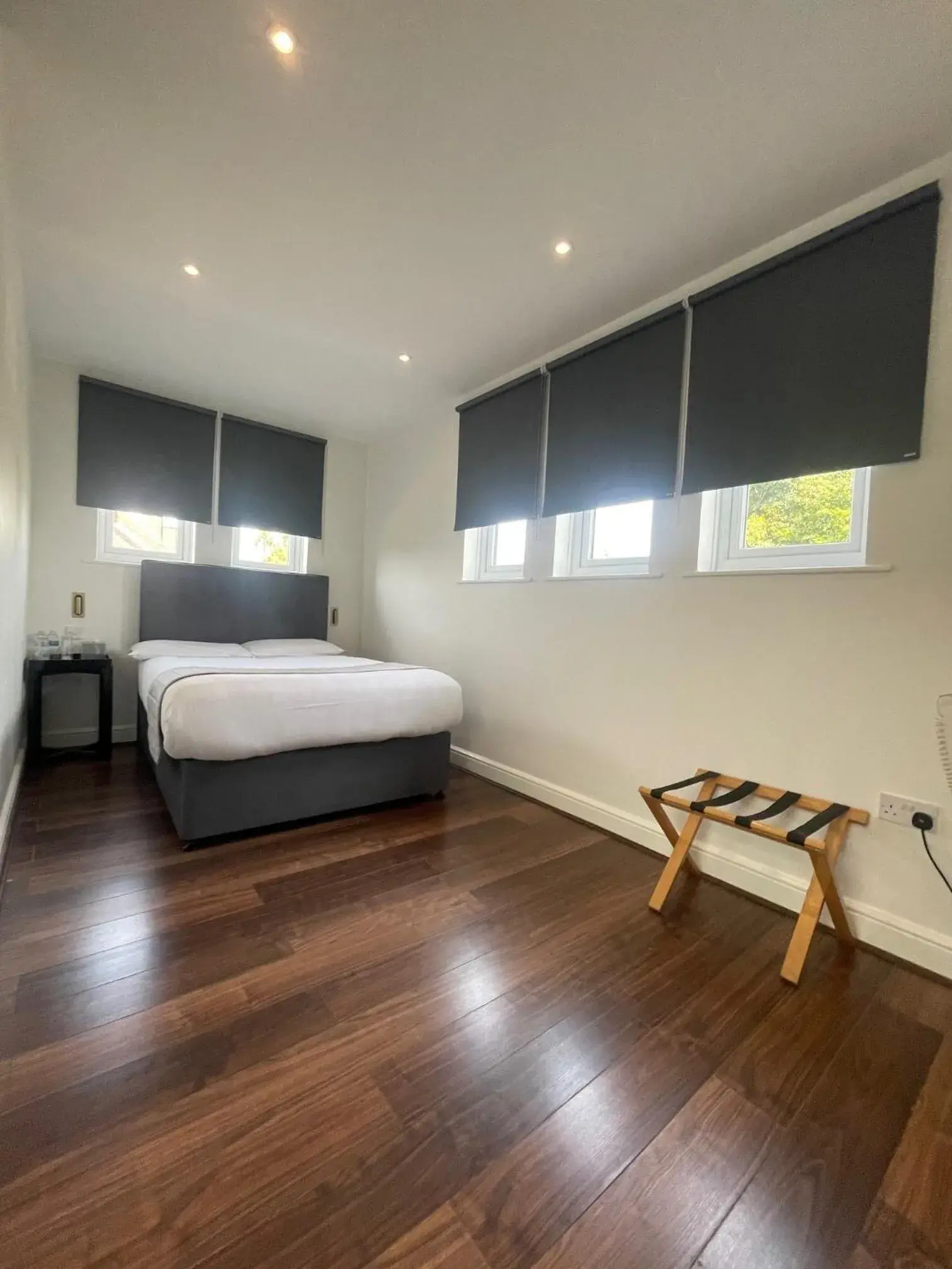 Bathroom, Bed in Nap Inn Savoro