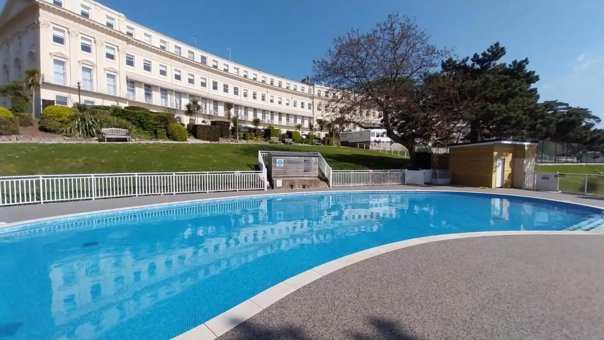 Swimming pool, Property Building in The Osborne Hotel