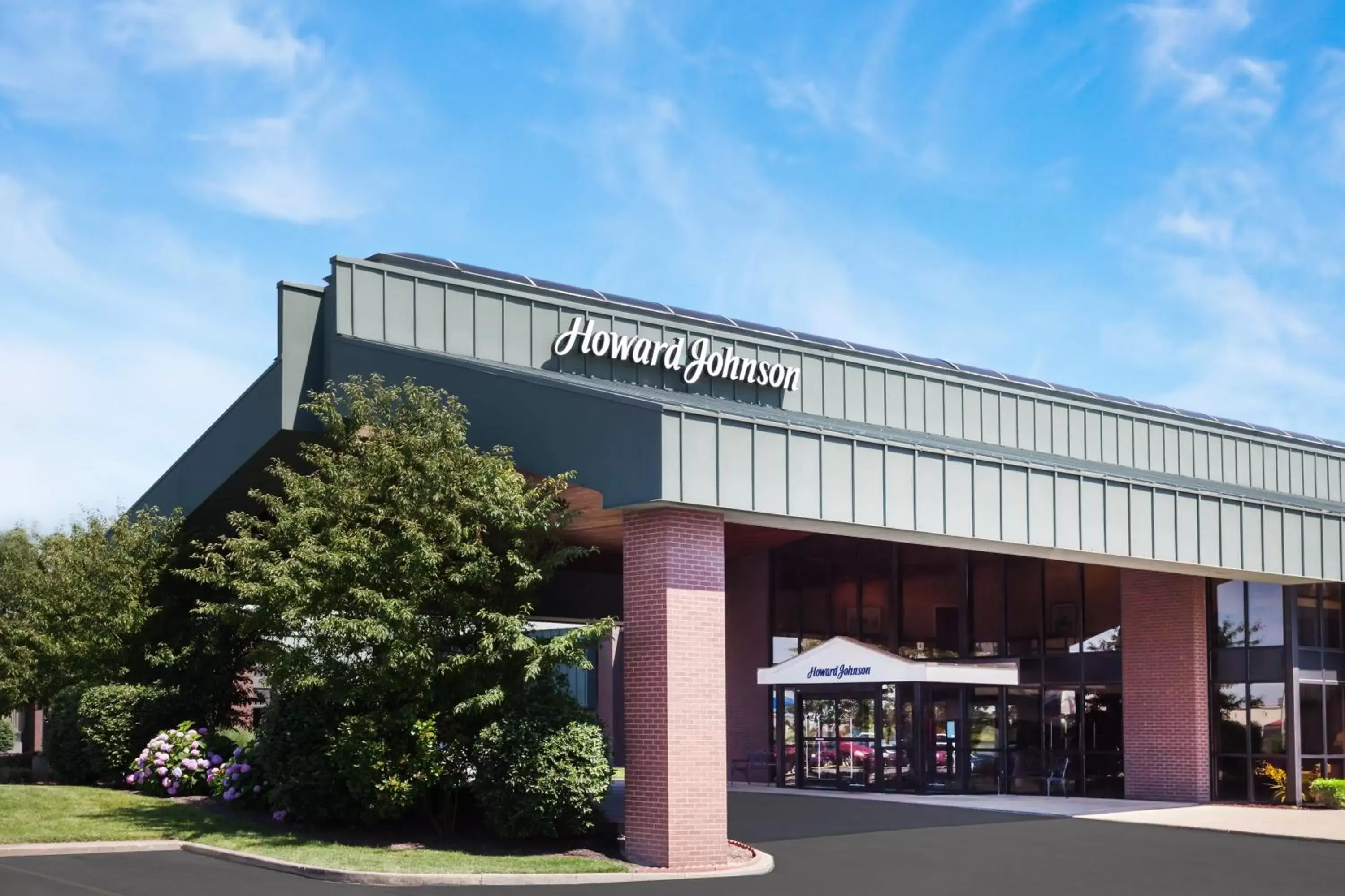 Facade/entrance, Property Building in Howard Johnson by Wyndham Evansville East