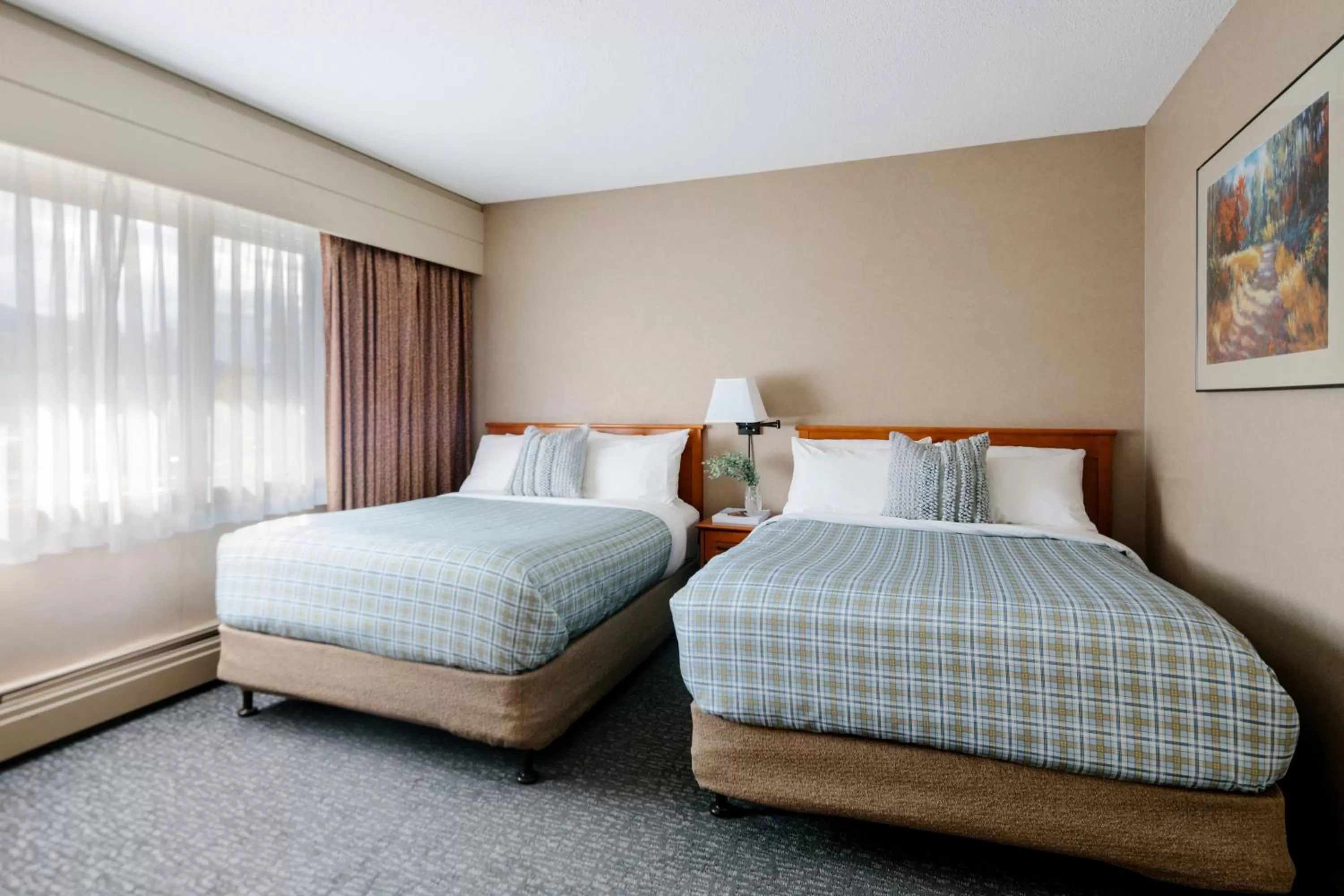 Bedroom, Bed in Lobstick Lodge