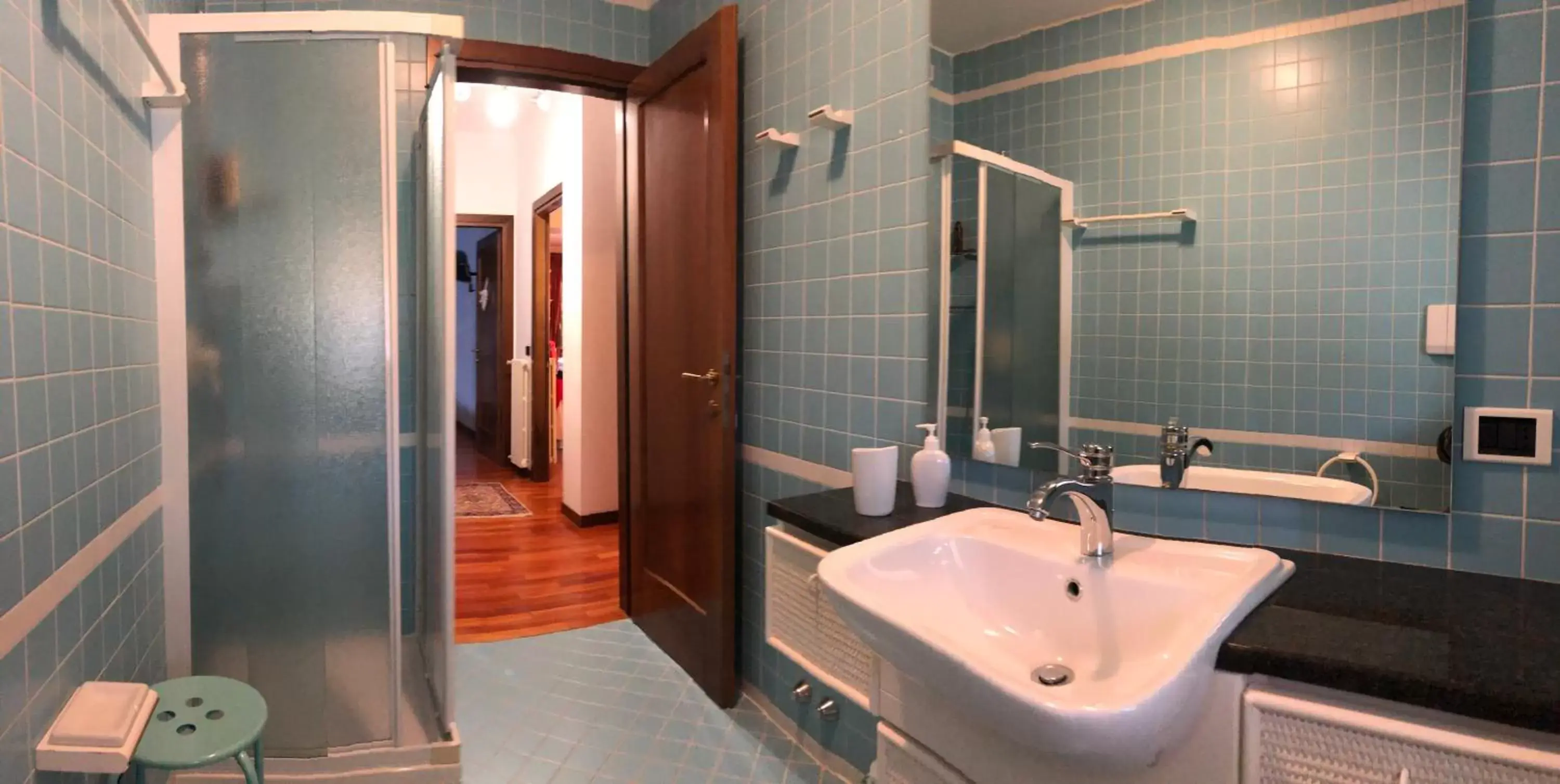 Shower, Bathroom in Villa Fior di Robinia