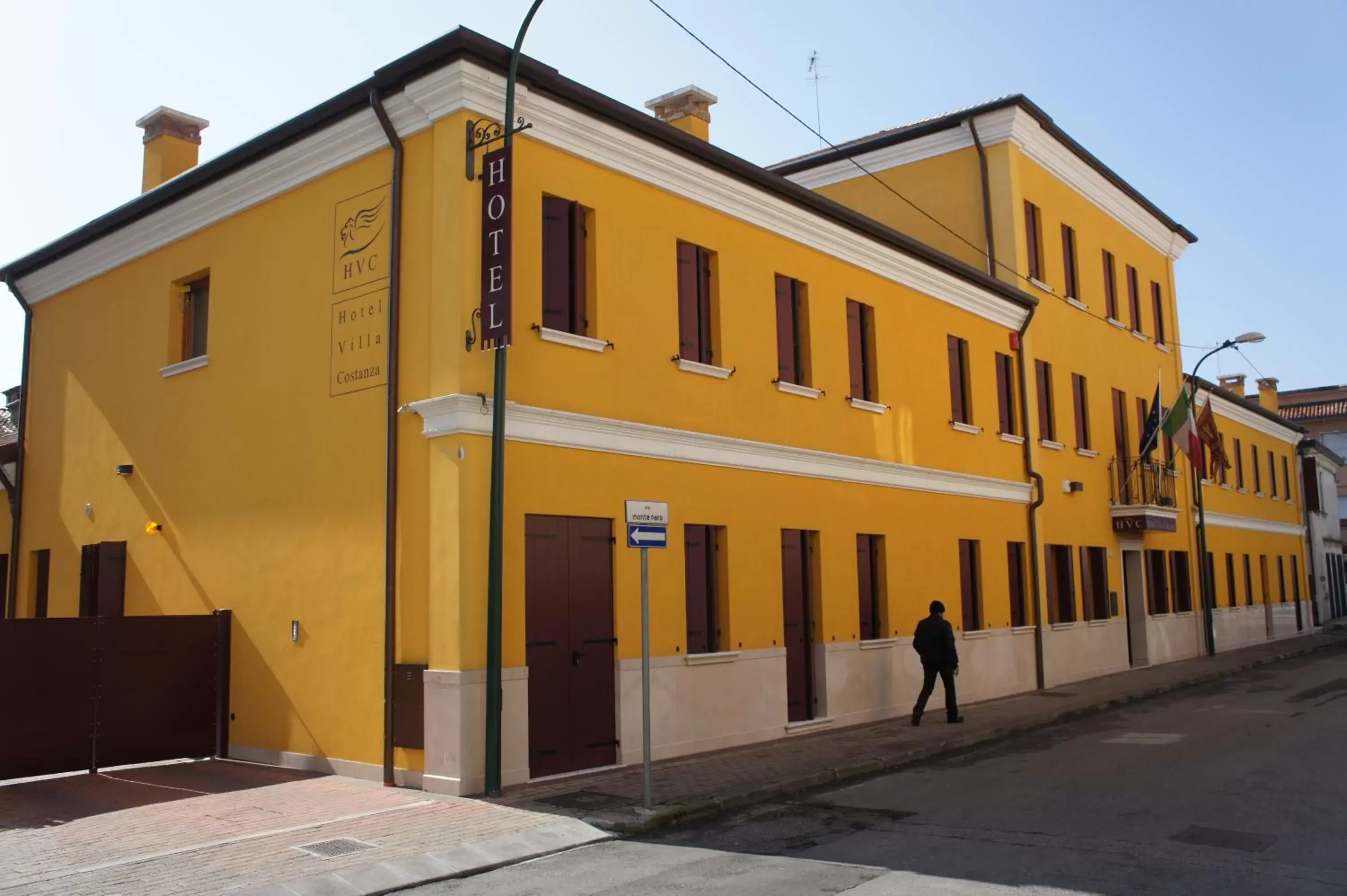 Facade/entrance, Property Building in UNAWAY Ecohotel Villa Costanza Venezia